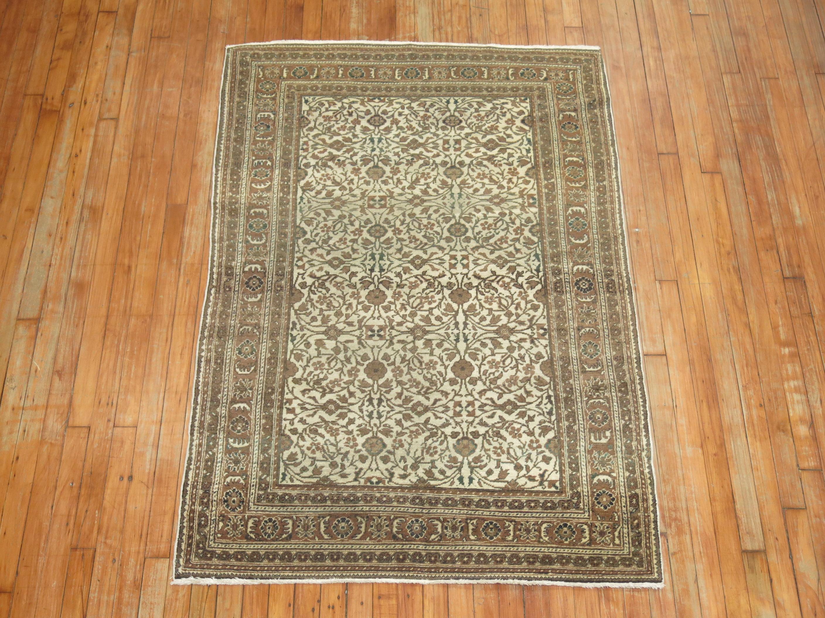 Neutral Vintage Turkish 4' x 6' Rug For Sale 2