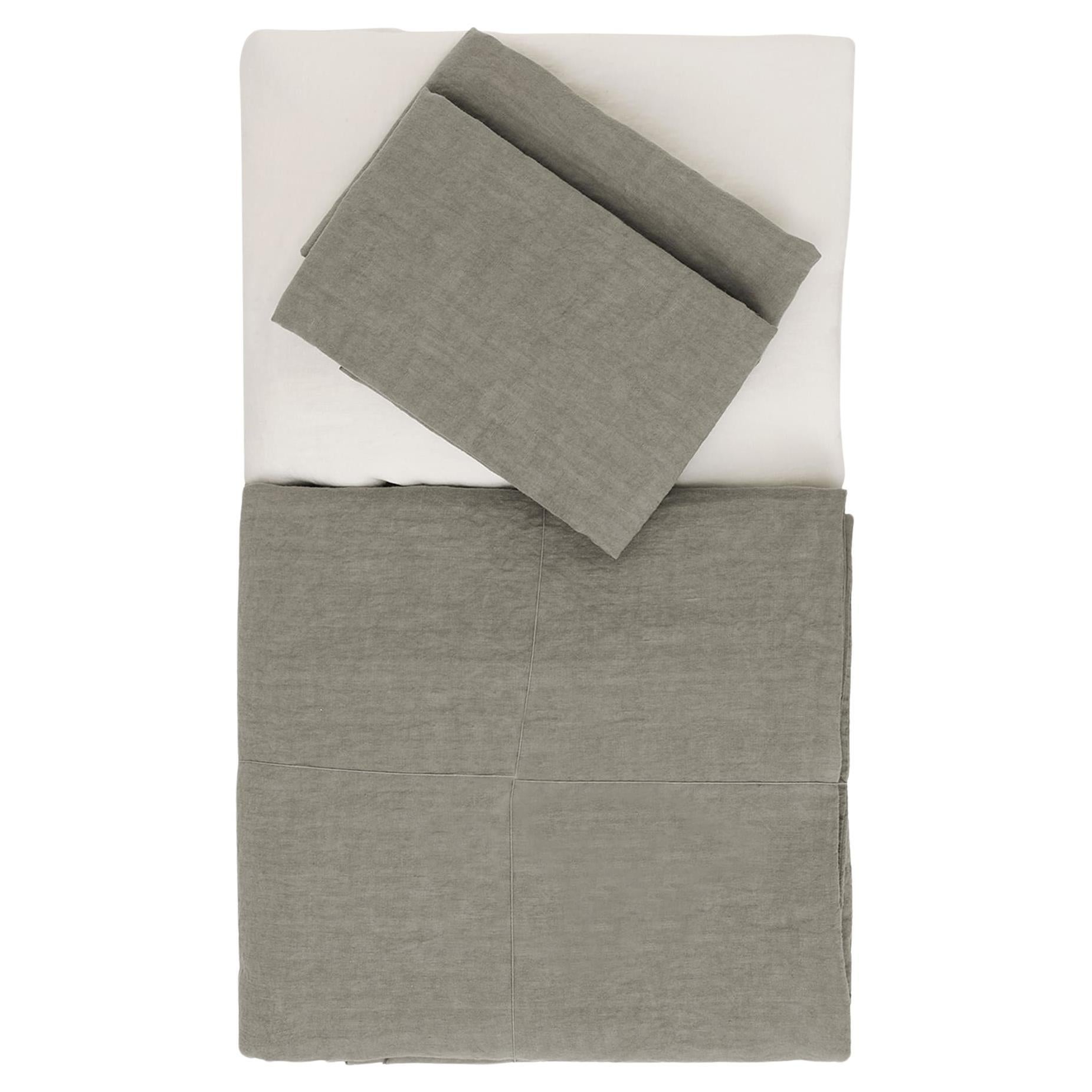 Taupe Winter Bed Linen Set For Sale