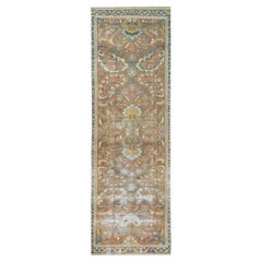 Tapis de Bohème vintage persan Lilahan en pure laine nouée à la main, couleur taupe, porté à la main