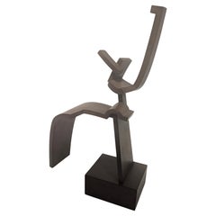 Escultura de acero envejecido "Tauro B" de Faustino Aizkorbe