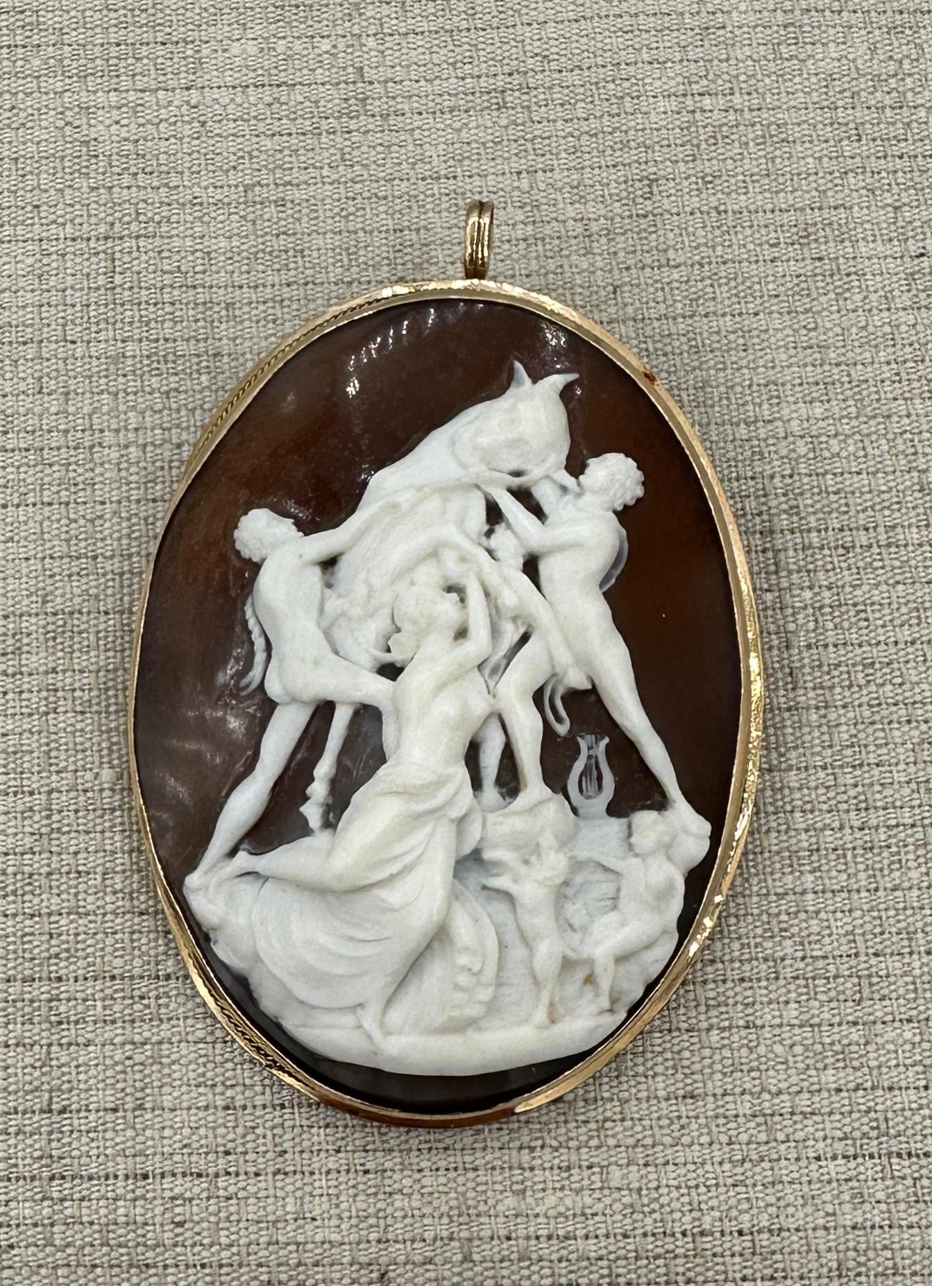 Taurus Bull Europa Goddess Zeus Dog Cameo Pendant Brooch Necklace Gold Antique In Excellent Condition For Sale In New York, NY