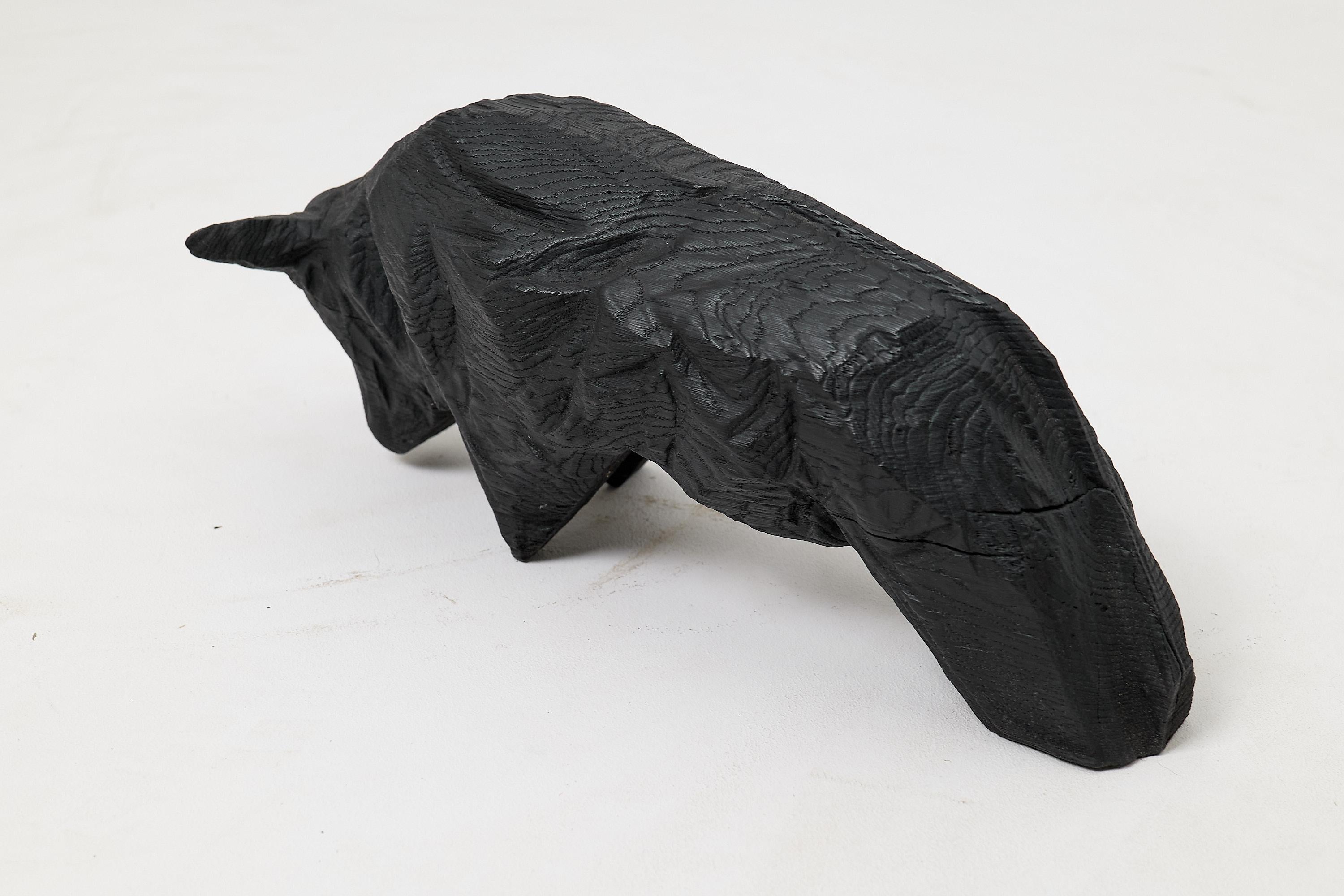 Taurus, scolpito con la motosega, Burnt Oak in vendita 1