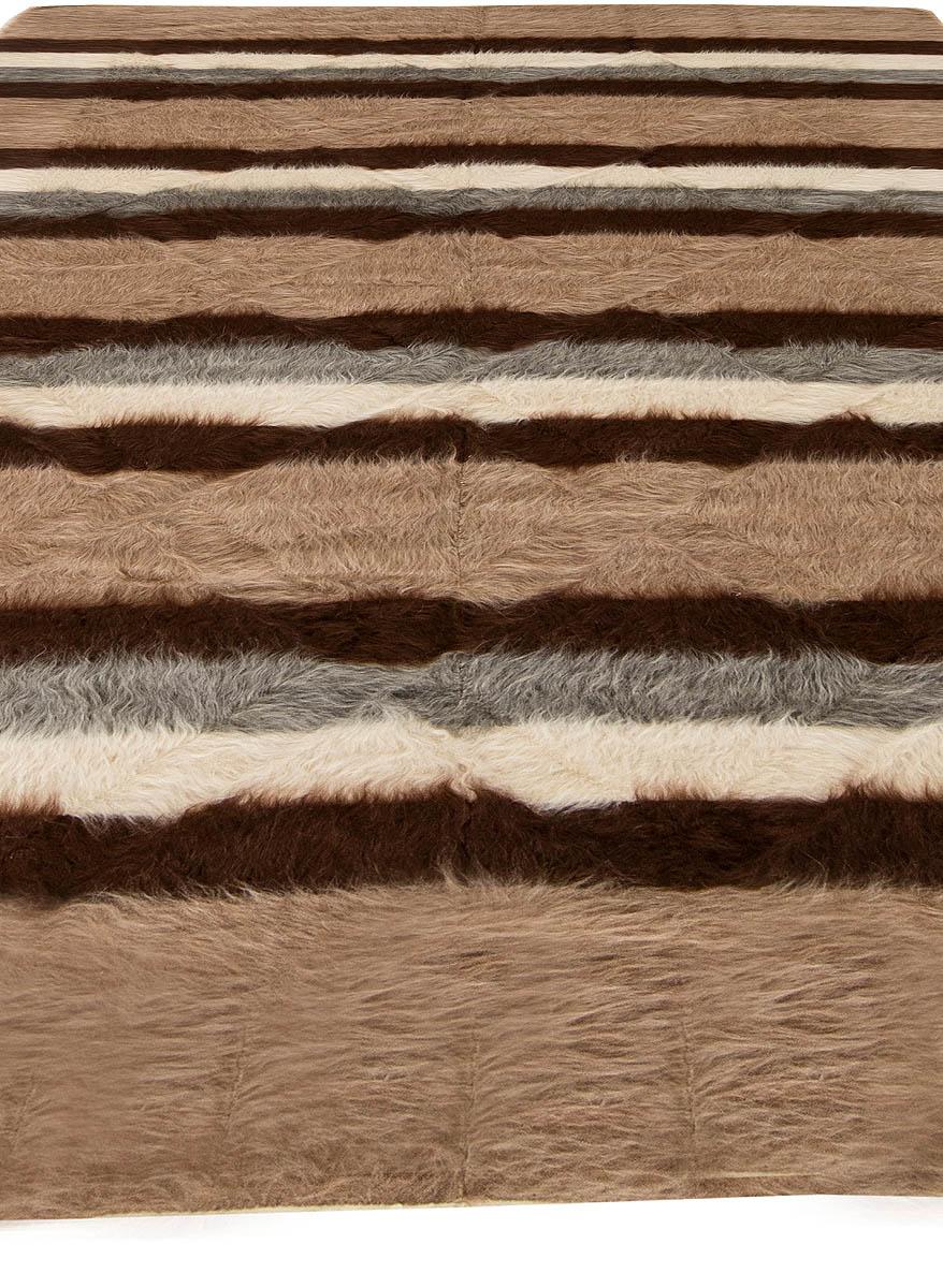 Colección Taurus Alfombra moderna de pelo de cabra a rayas hecha a mano por Doris Leslie Blau Turco en venta