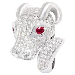 Anello da cocktail Taurus Zodiac Diamonds Ruby Design/One di Ella Gafter