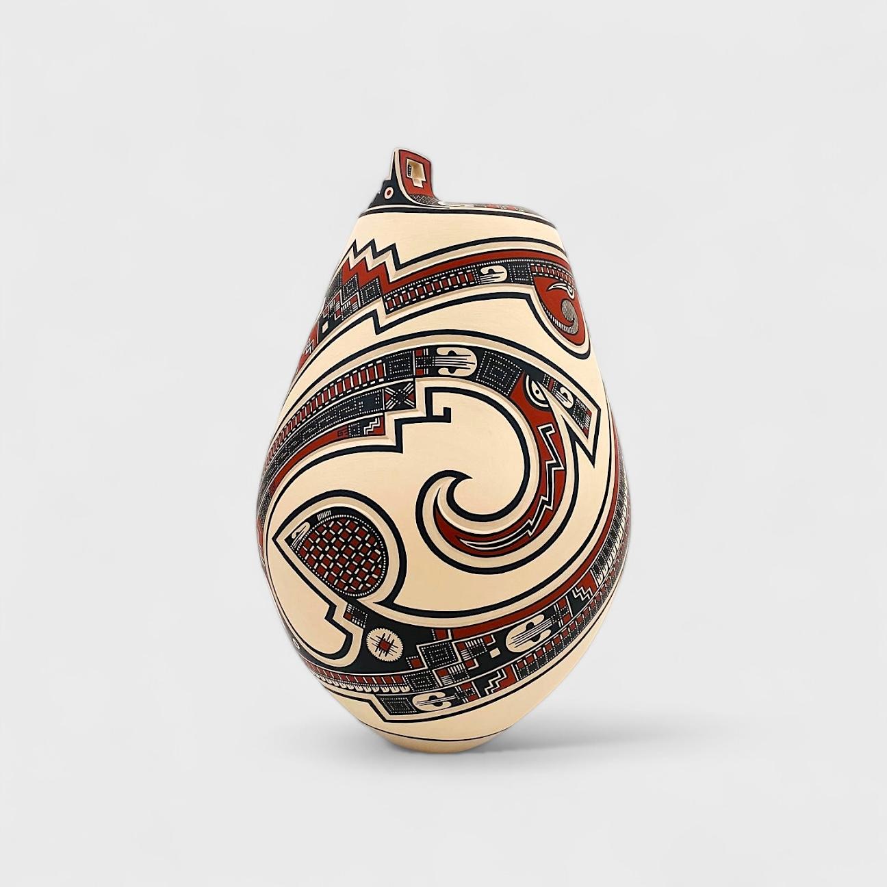 TAVO SILVEIRA VASE