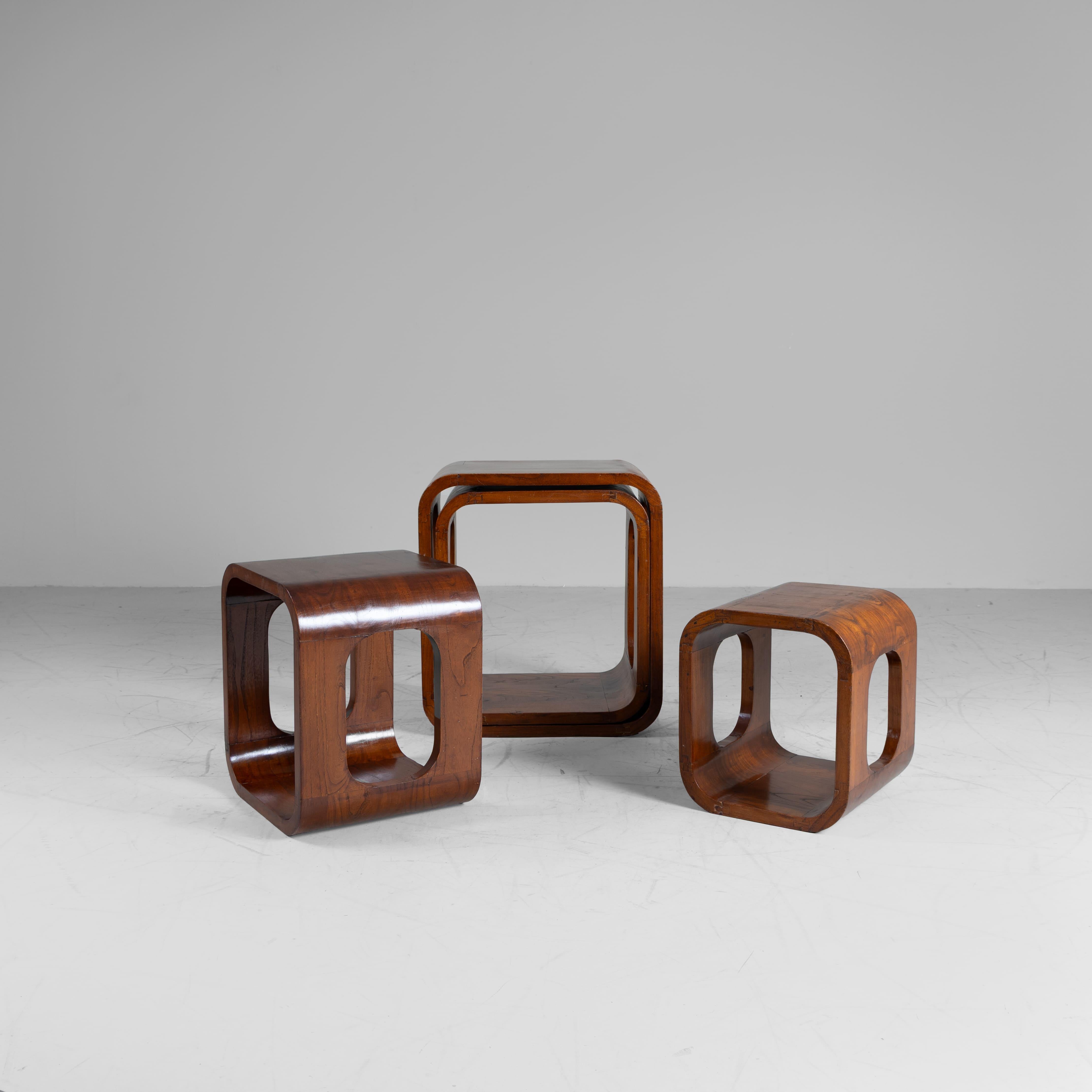 Mid-Century moderno Tavolinetti nido in legno esotico, 1960