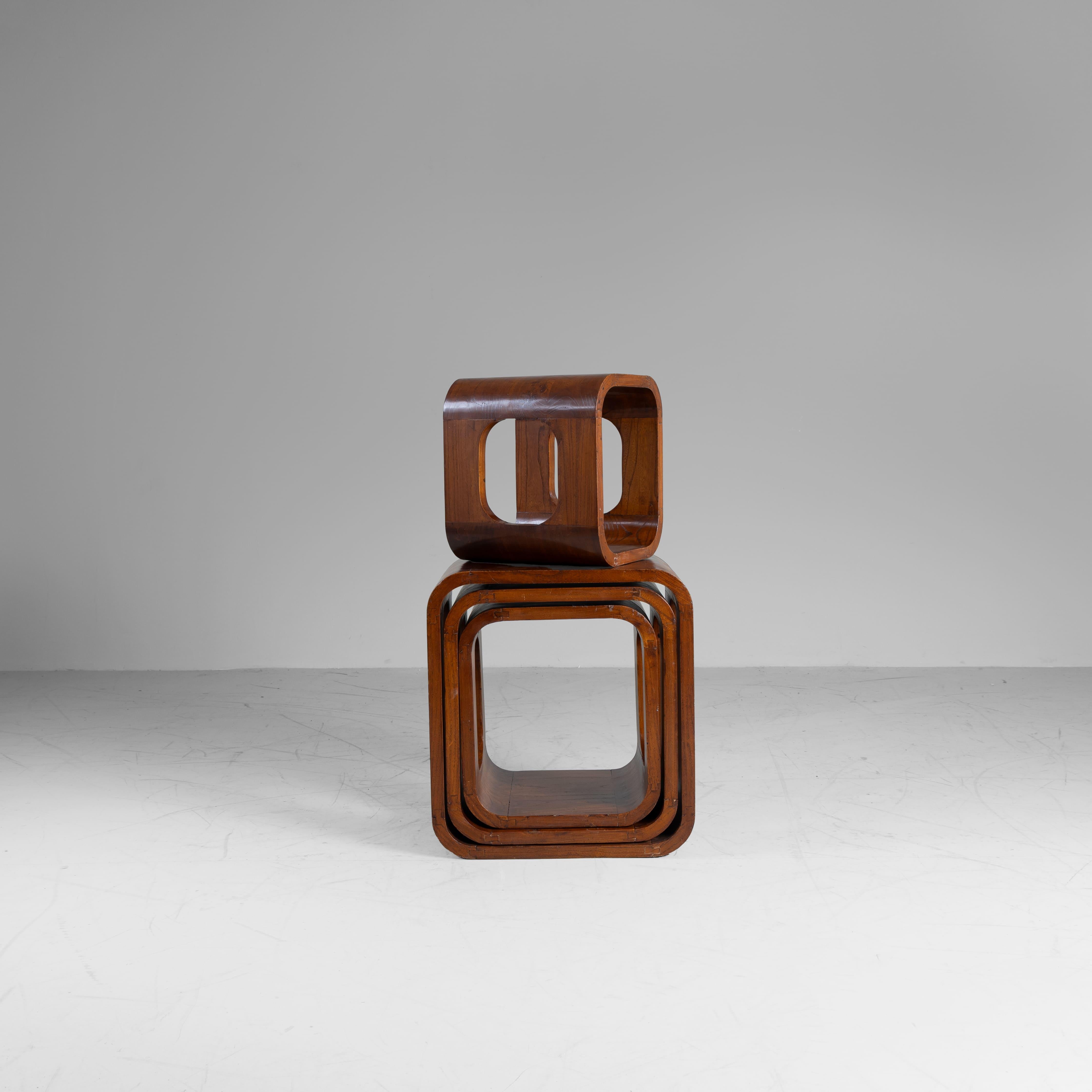 Metà XX secolo Tavolinetti nido in legno esotico, 1960
