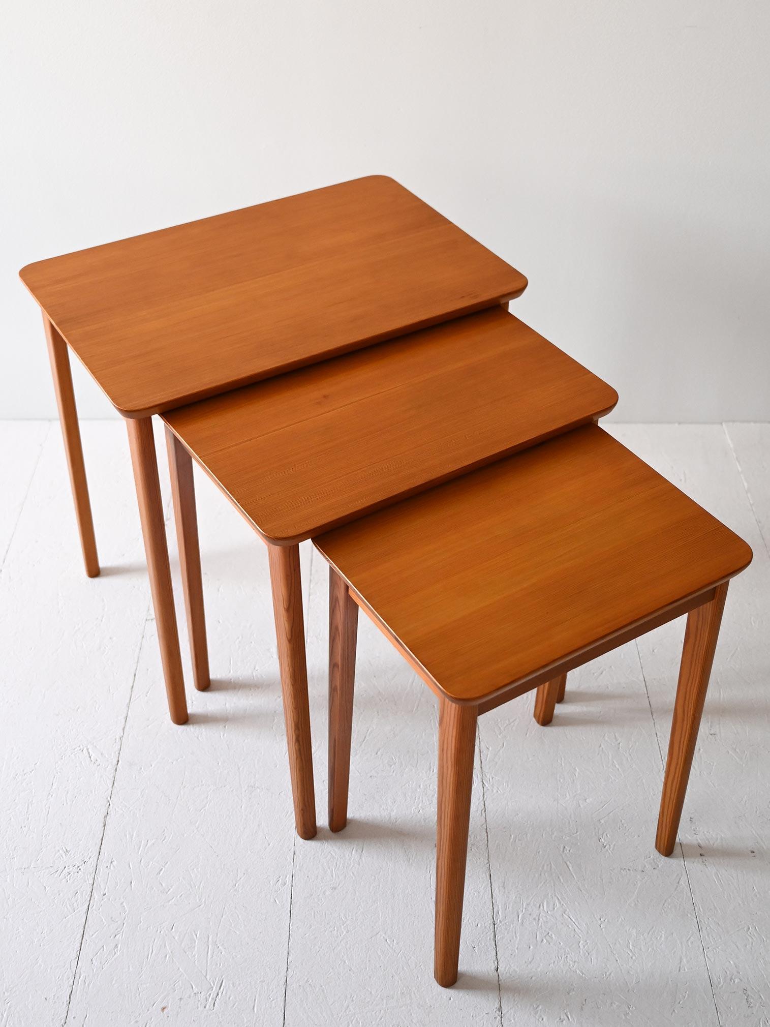 Teak Tavolini a nido anni '60 in vendita