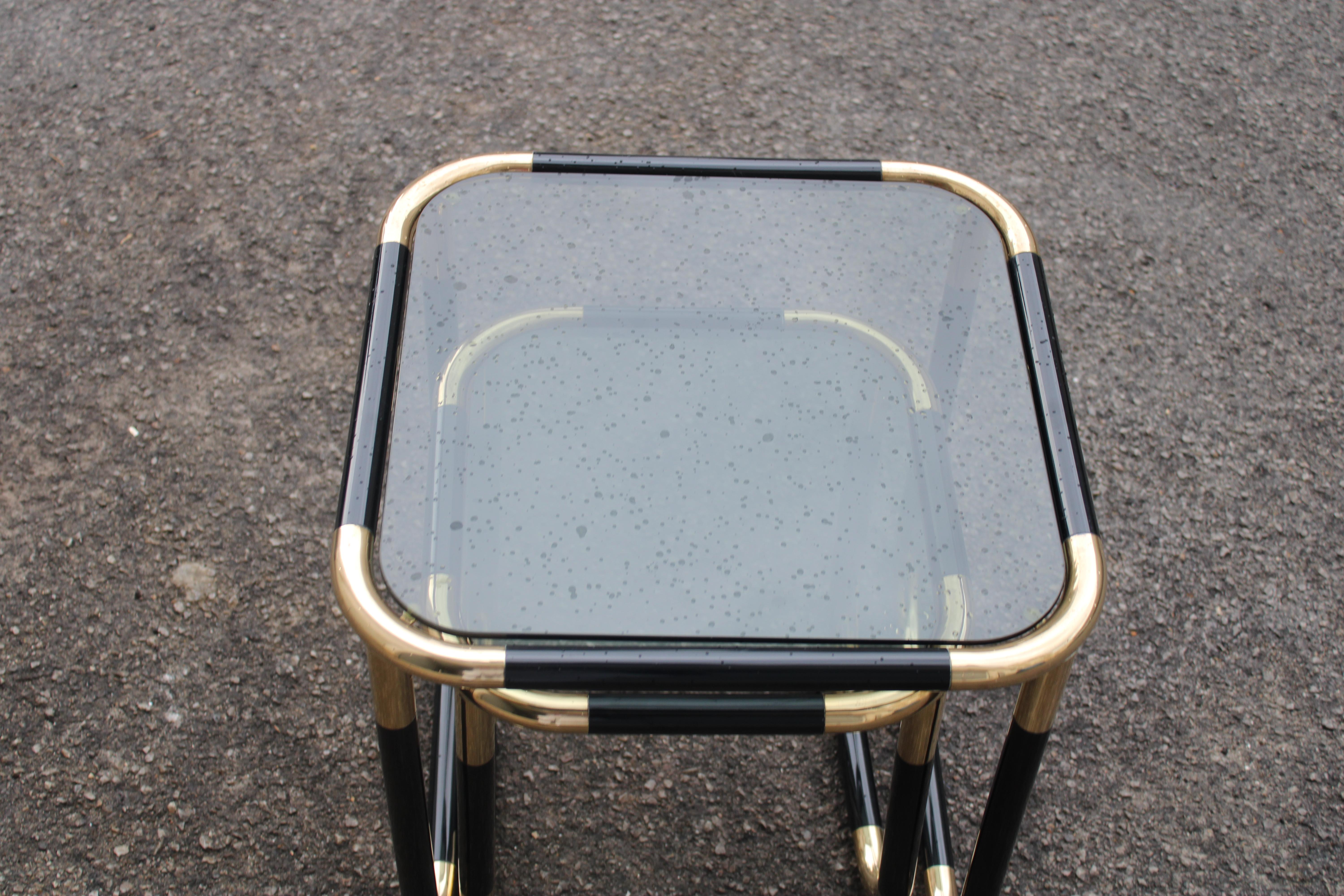 Tavolini ad incastro in tubolare smaltato e Ottone Italia 1960 For Sale 3