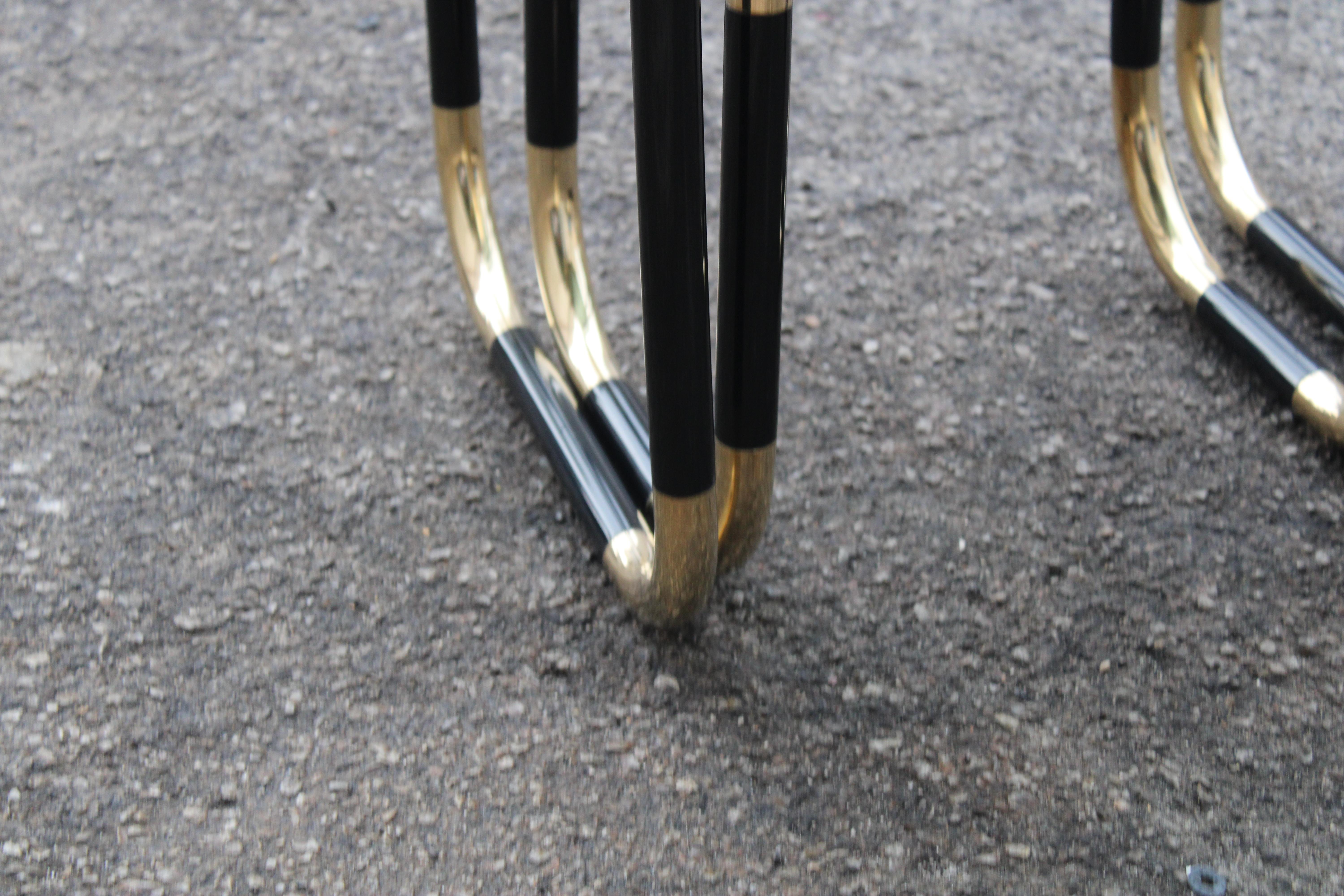 Tavolini ad incastro in tubolare smaltato e Ottone Italia 1960 For Sale 1