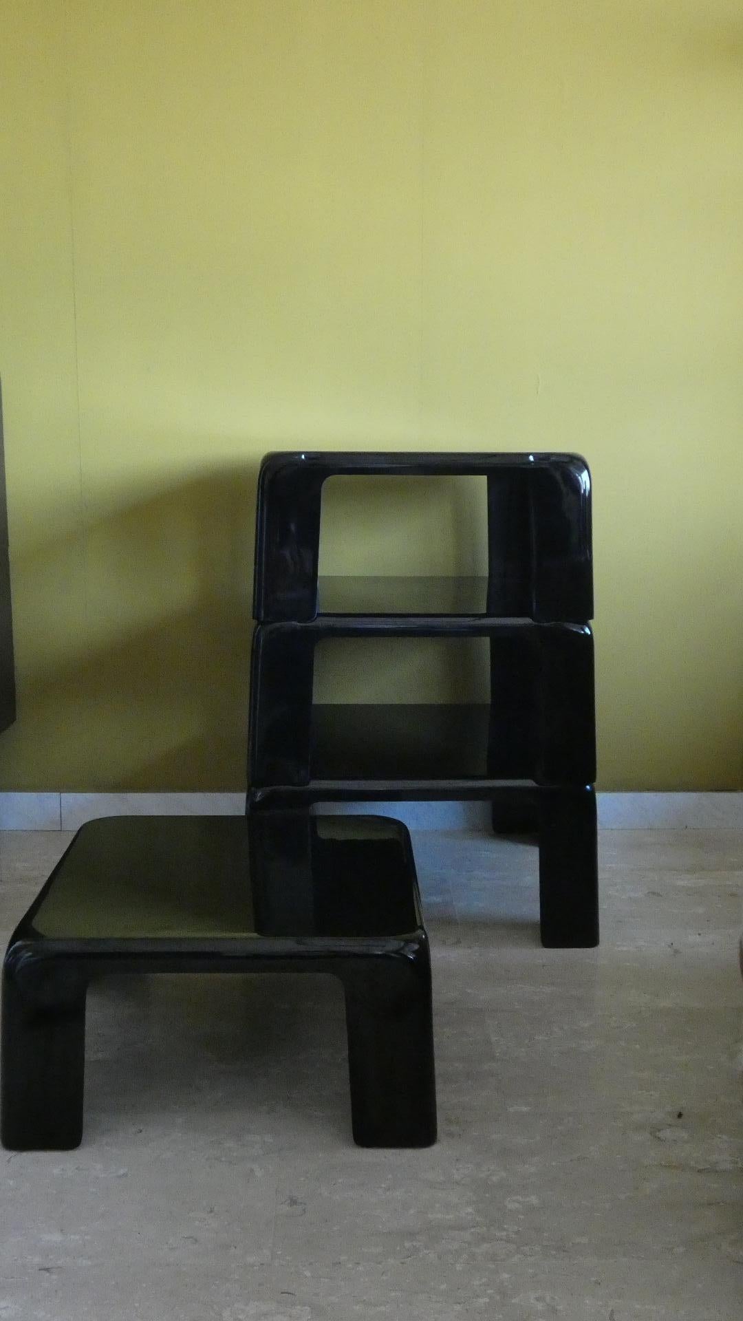 Mid-Century Modern Quattro Gatti stackable coffee tables by Mario Bellini for C&B Italia For Sale