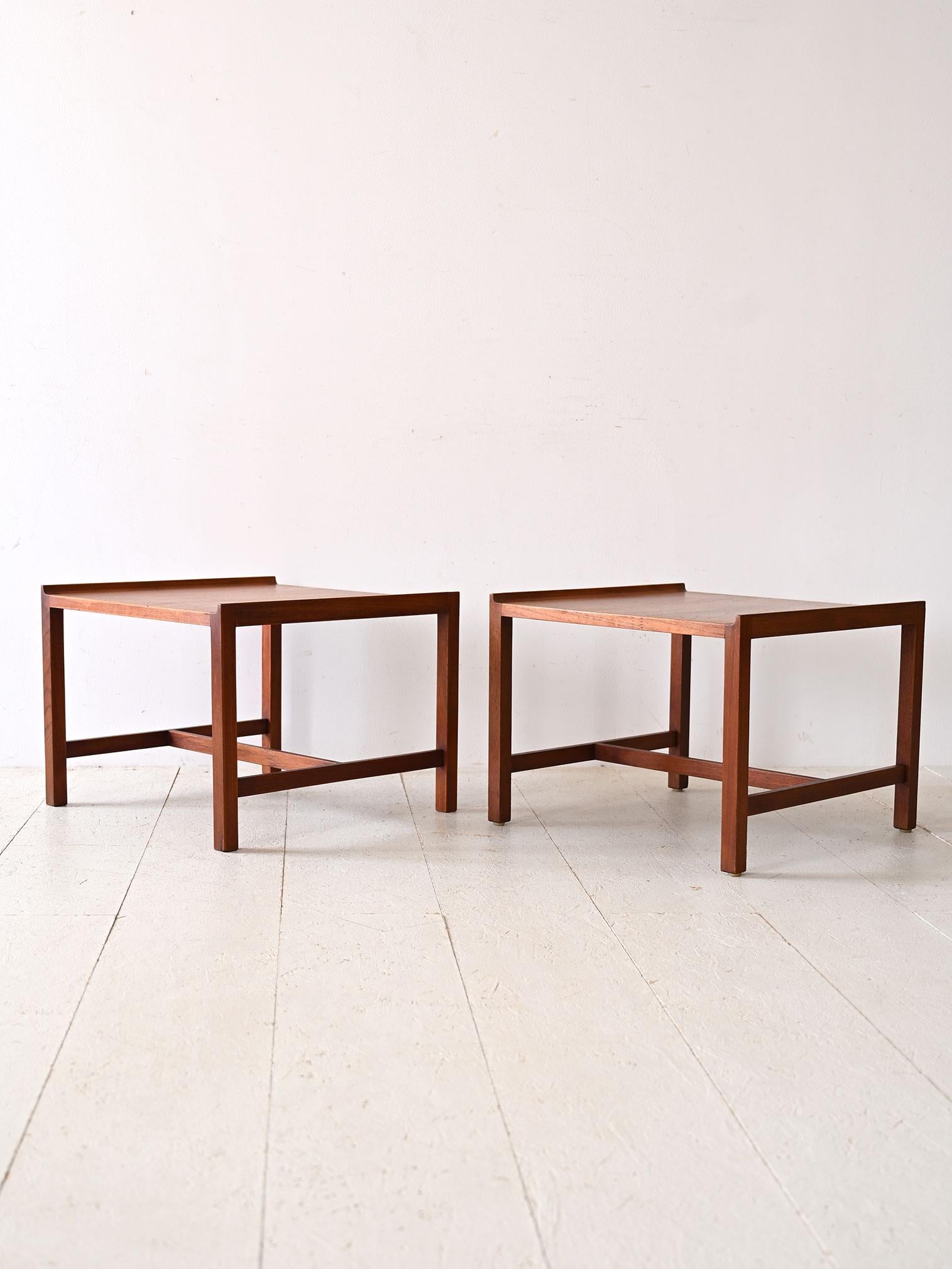 Schwedische Couchtische aus Teakholz (Skandinavische Moderne) im Angebot