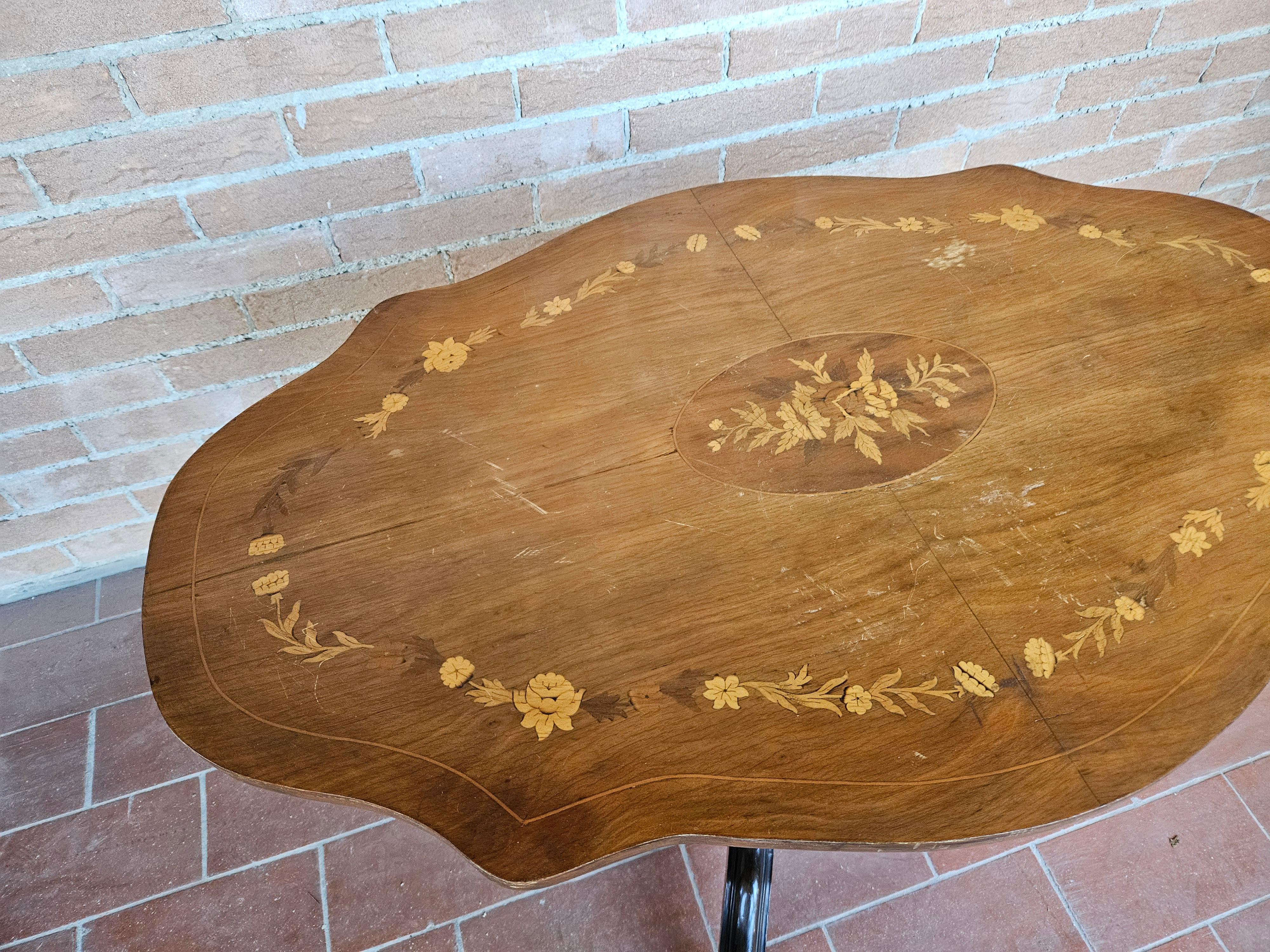 Baroque Blond walnut cookie table with maple, rose maple and mahogany inlays For Sale