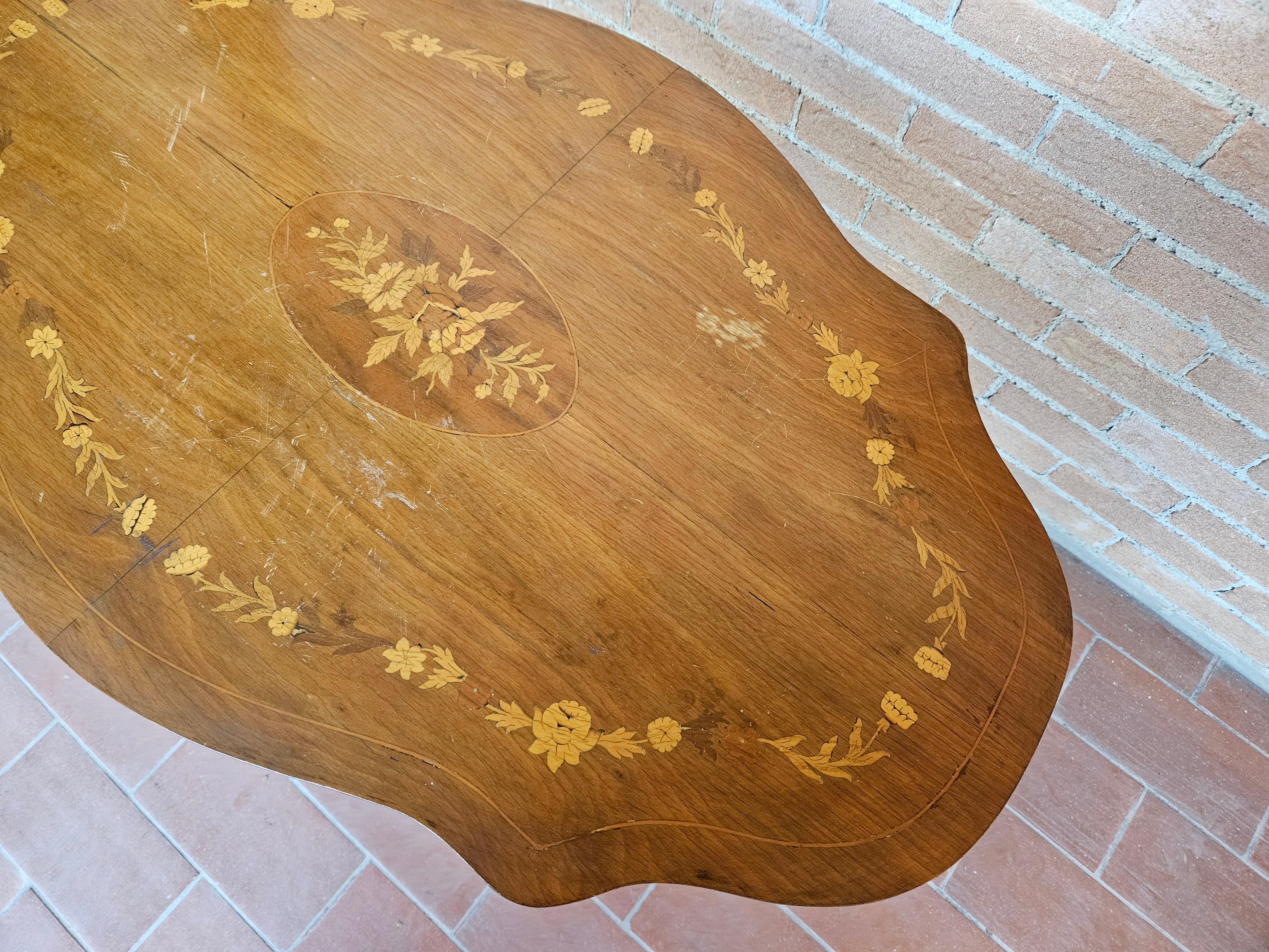 Mahogany Blond walnut cookie table with maple, rose maple and mahogany inlays For Sale
