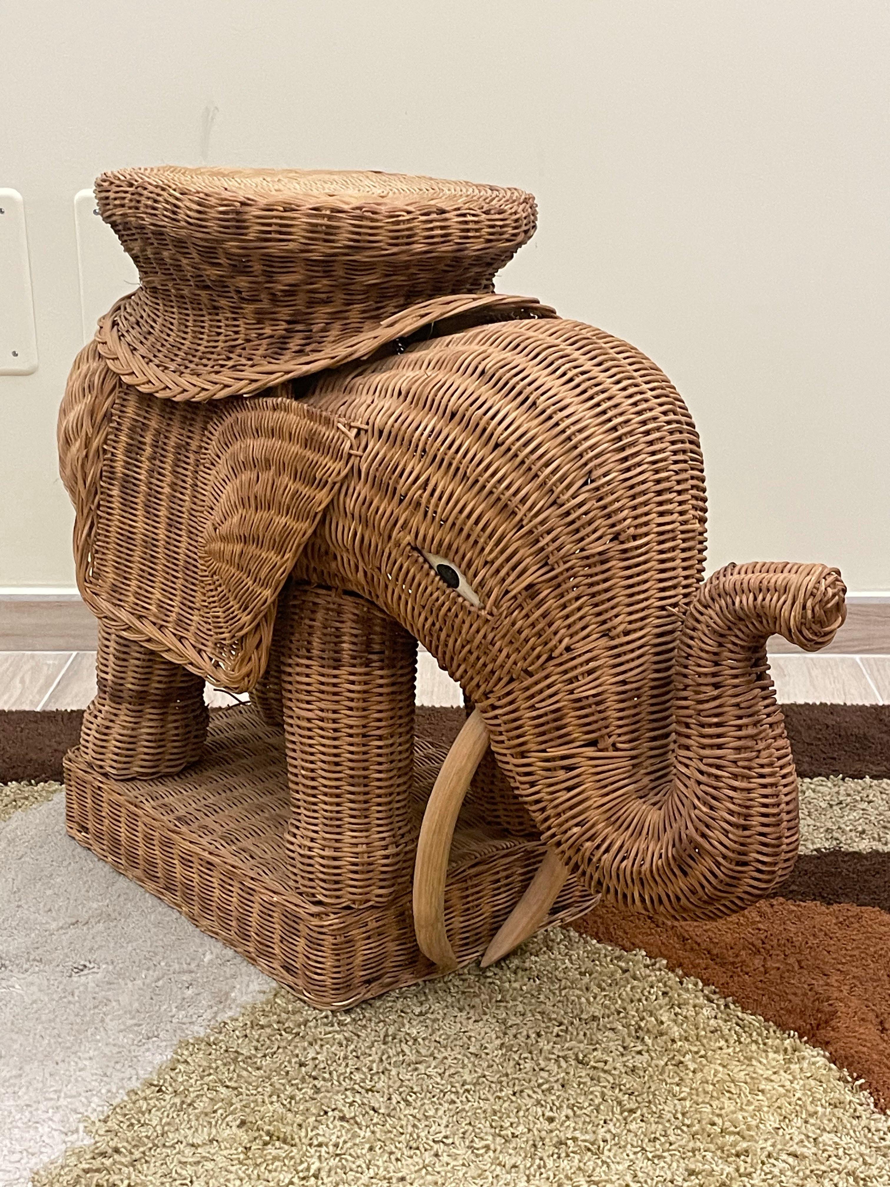 French Elephant-shaped rattan coffee table, 1960s For Sale