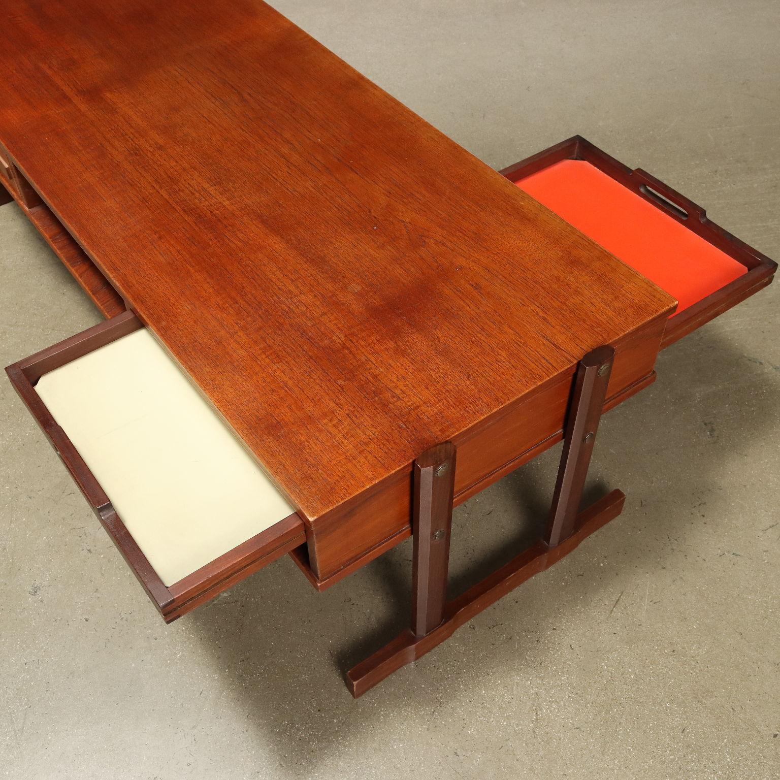 Mid-Century Modern Tavolino Anni 60 in teak, da salotto For Sale