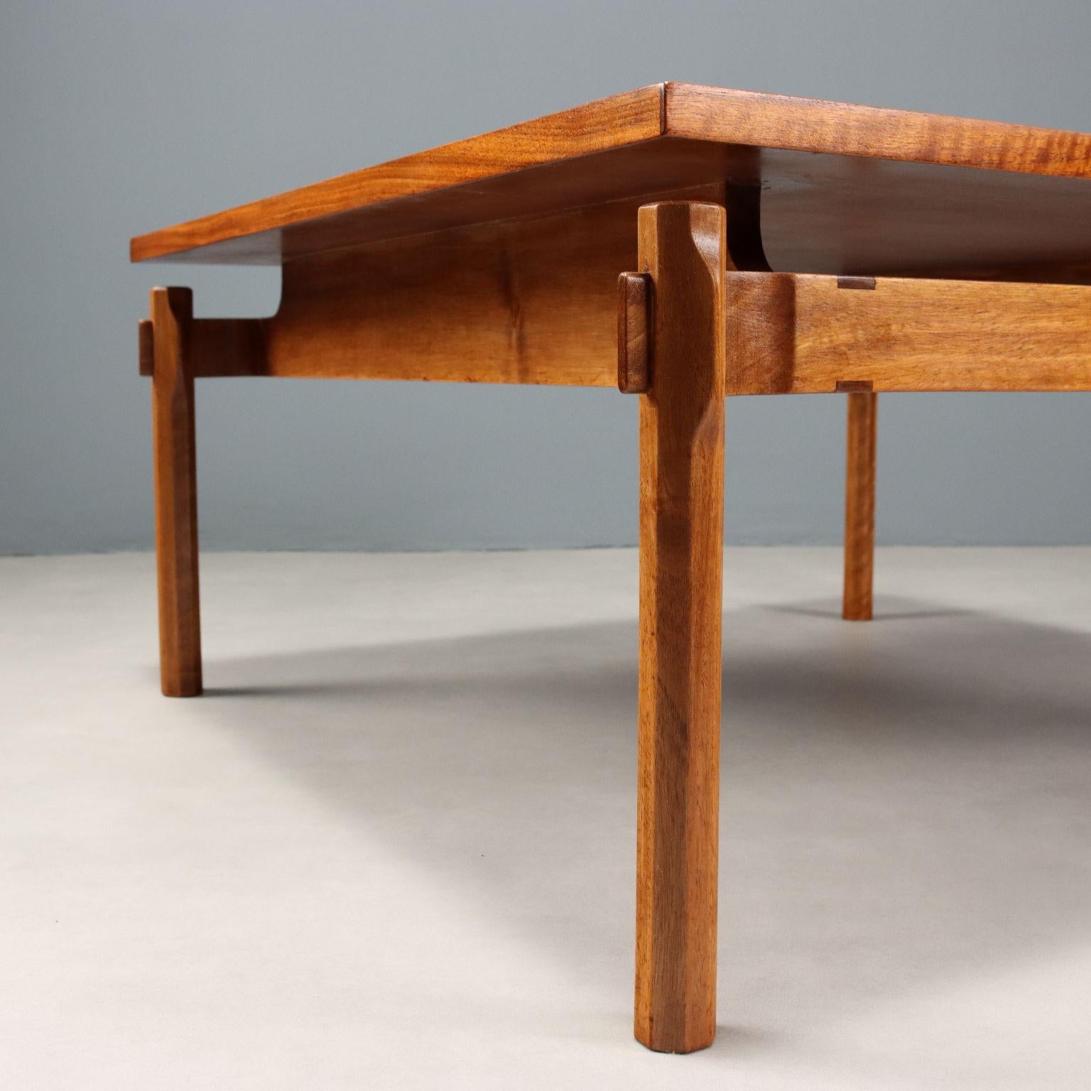 Teck Table basse des années 1960 Modèle '748' par Ico Parisi en vente