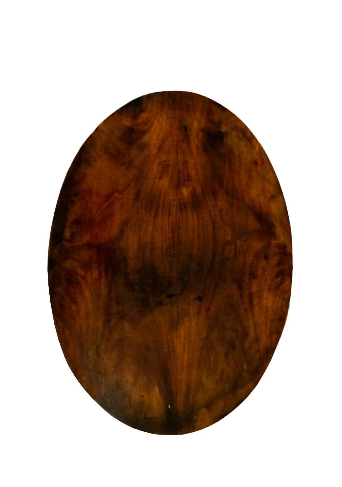 Tavolino Antico Ovale Luigi Filippo – Epoca 1800, in Noce Massello in vendita 1