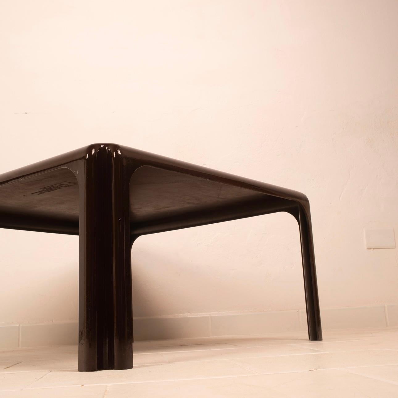 Italian Arcadia 80 Mid Century Coffee Table by Vico Magistretti for Artemide, 1970s
