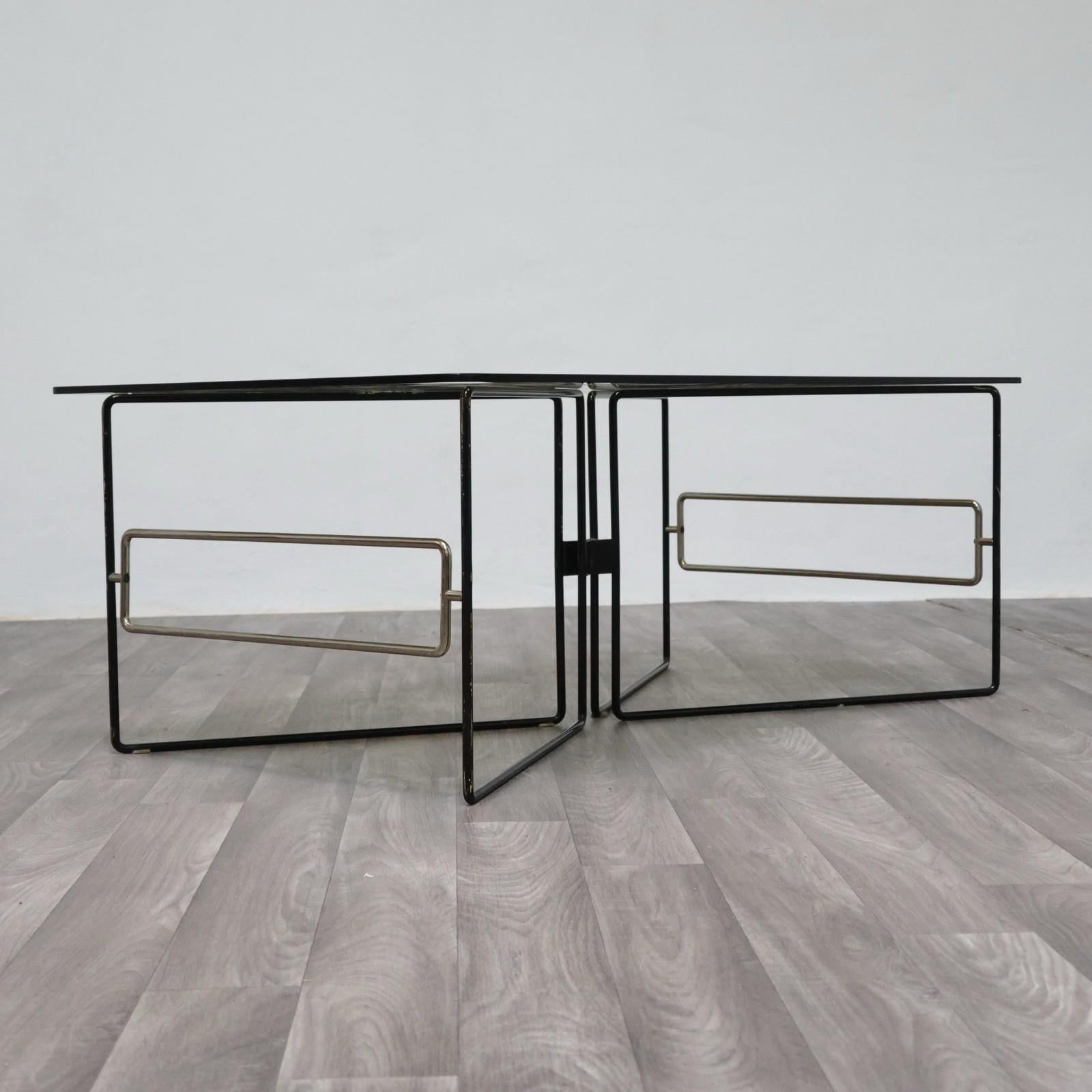 Tavolino Basso Da Caffè Design Geometrico Anni '70 Modernariato Vintage (Ende des 20. Jahrhunderts) im Angebot