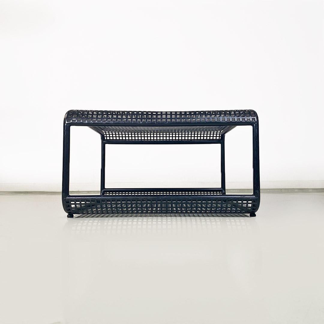 Italian Low cocktail or coffee table in matte black metal, ca. 1980. For Sale