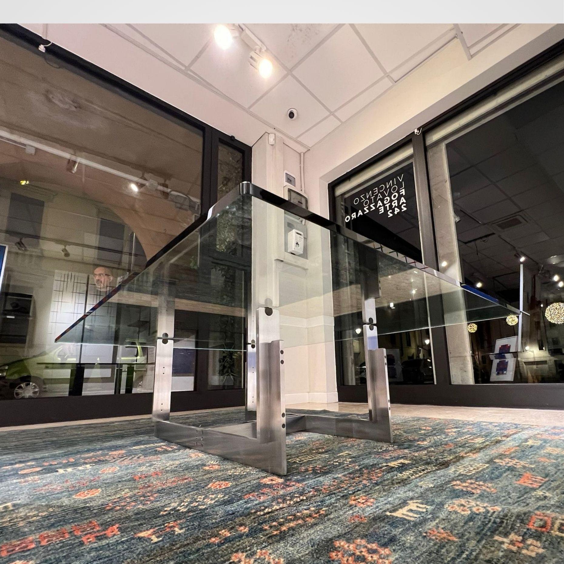 Moderne Tavolino basso “Florian” di Carlo Scarpa in cristallo e acciaio, 1973 — Italia en vente