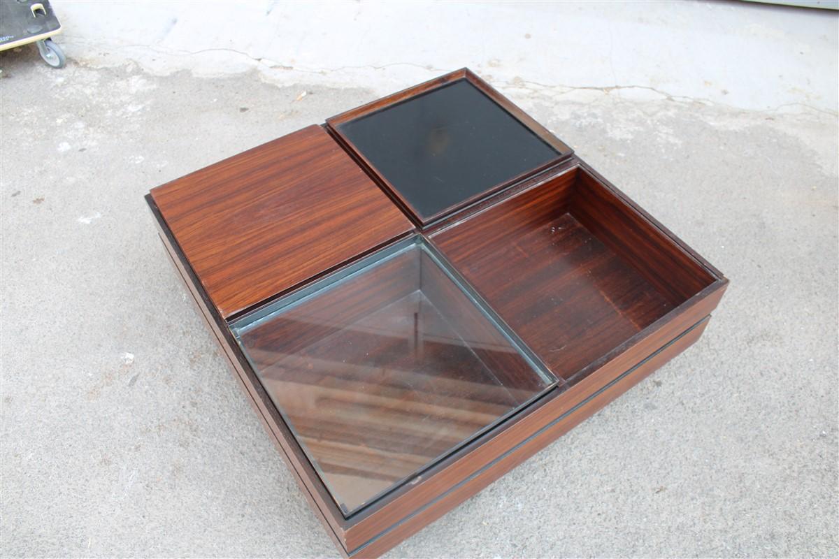 Tavolino Basso in legno quadrato con vassoi Luigi Sormani 1960 Italia Ottone in vendita 6
