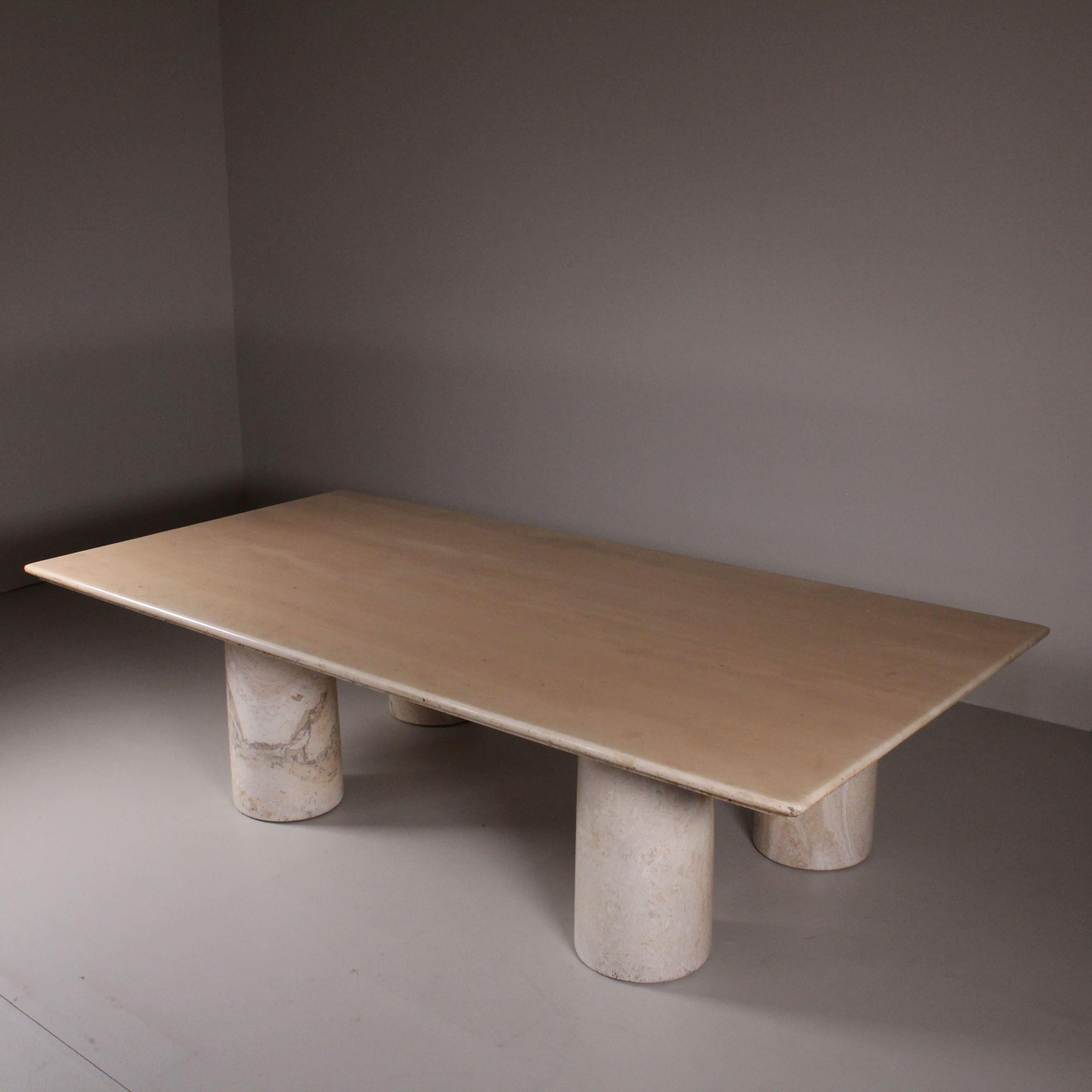  Colonnaded marble coffee table, Mario Bellini, Cassina, 1969 In Good Condition For Sale In Milano, Lombardia