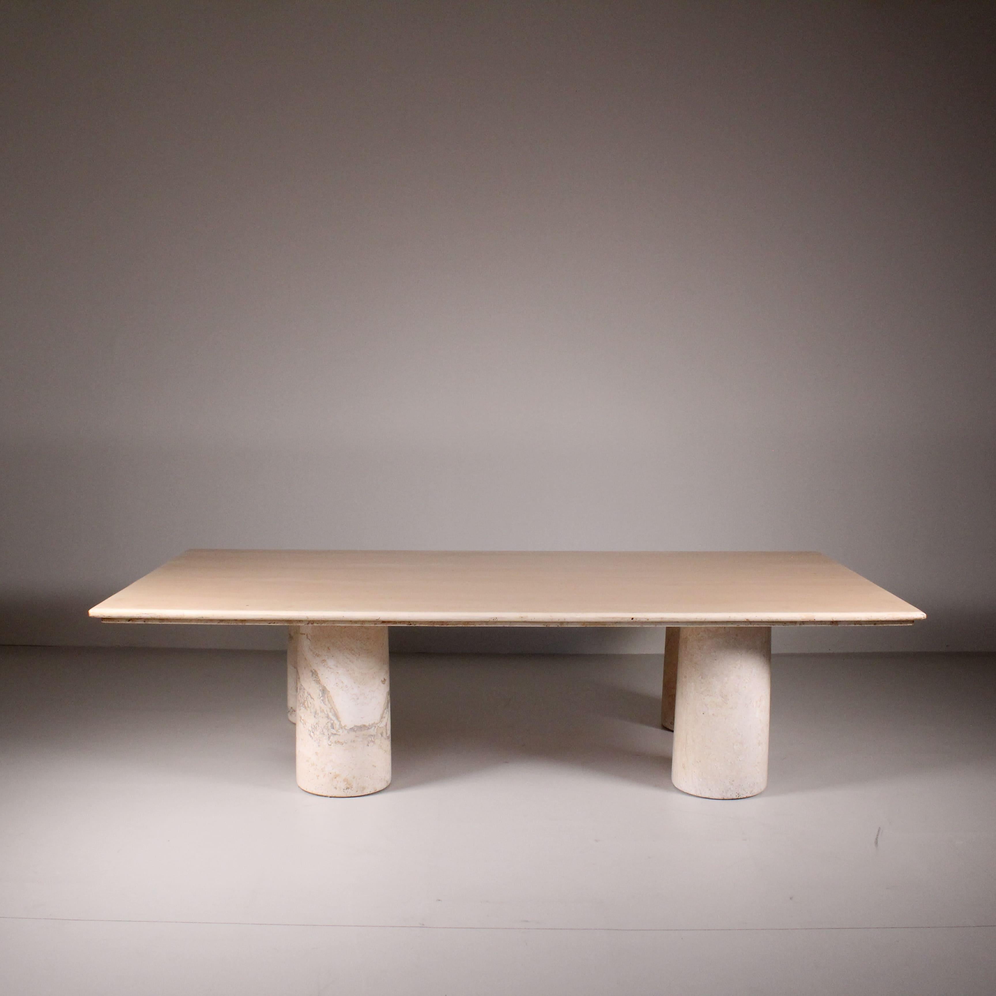  Colonnaded marble coffee table, Mario Bellini, Cassina, 1969 For Sale 2