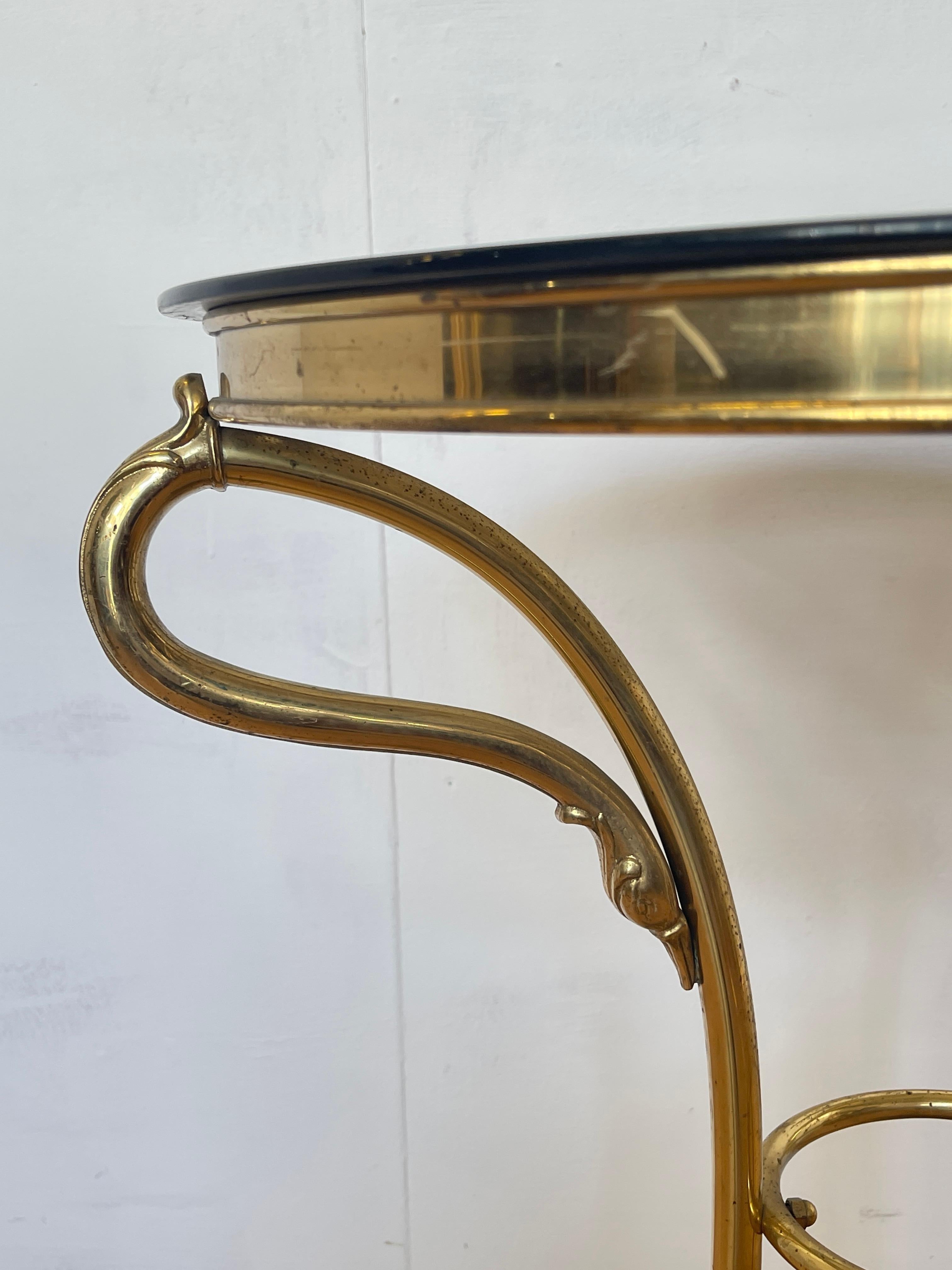 Mid-Century moderno Tavolino con Base in ottone Dorato e Piano in Vetro Decorato, anni '90 in vendita