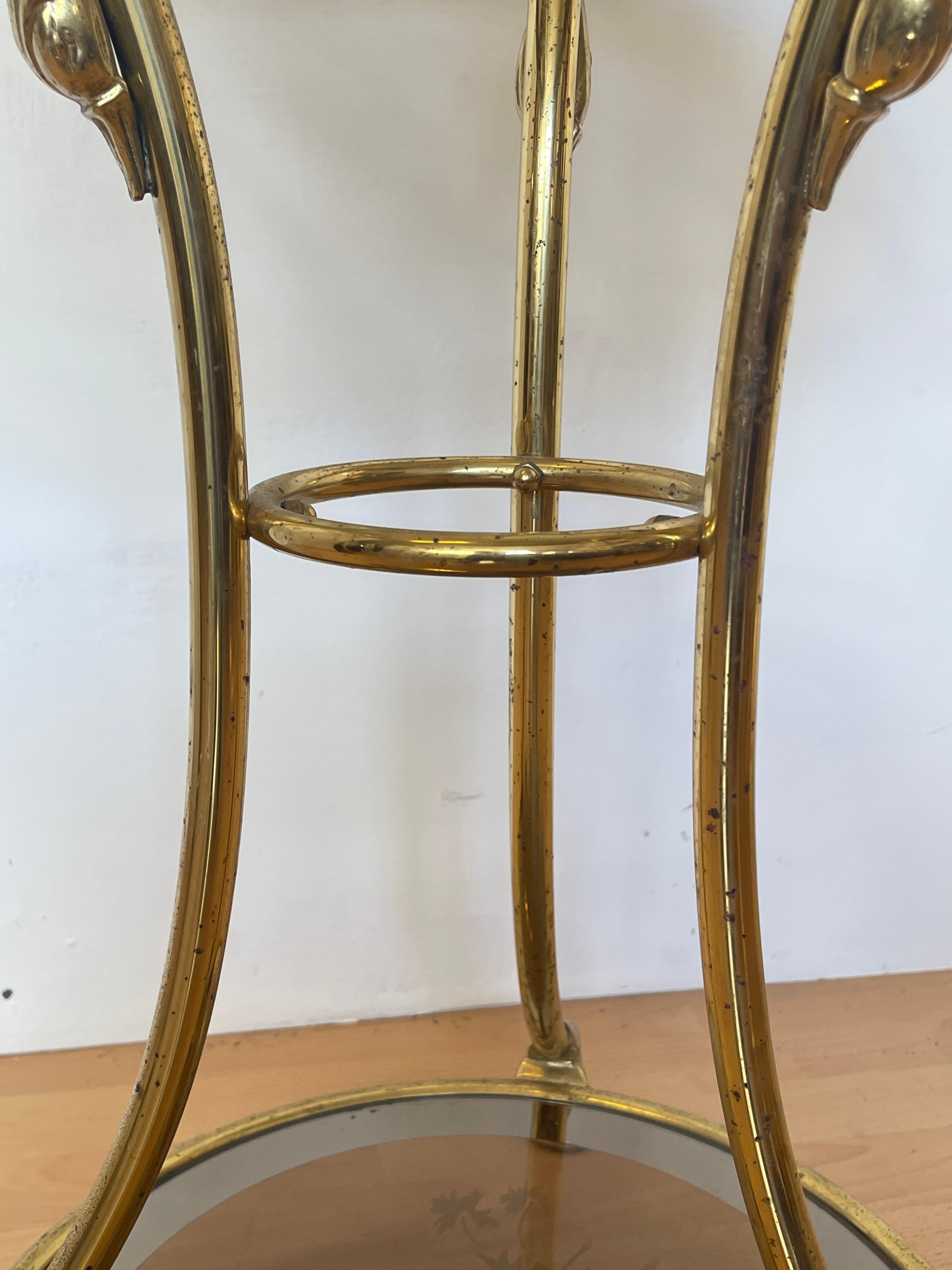 Italian Tavolino con Base in ottone Dorato e Piano in Vetro Decorato, anni '90 in vendita