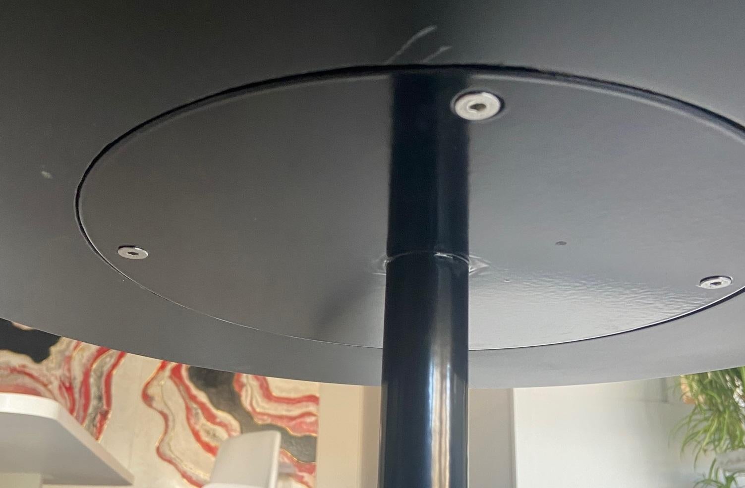 Italian Table basse en fer et ciment décorée à la main en Italie par Cupioli en vente