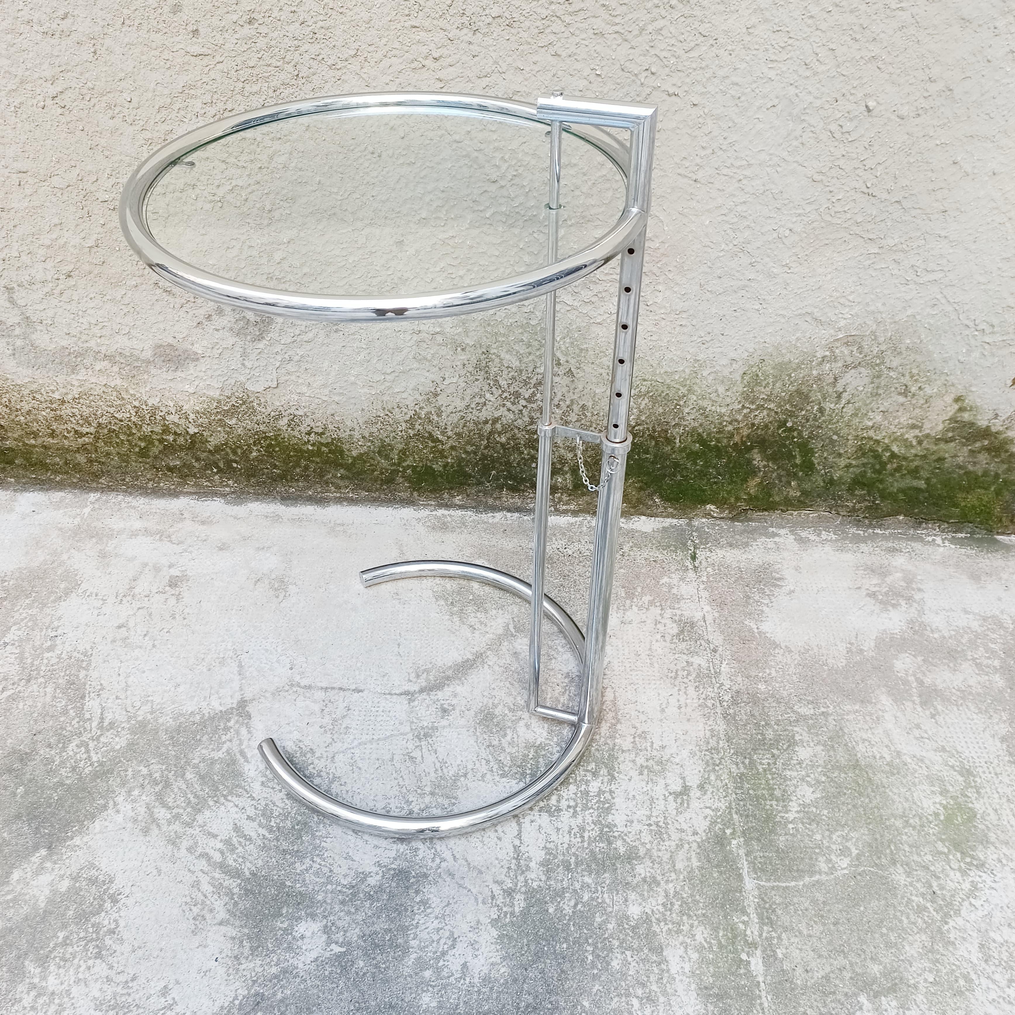 Verstellbarer Beistelltisch im Stil von Eileen Gray - Italien - 1980er Jahre im Angebot 6