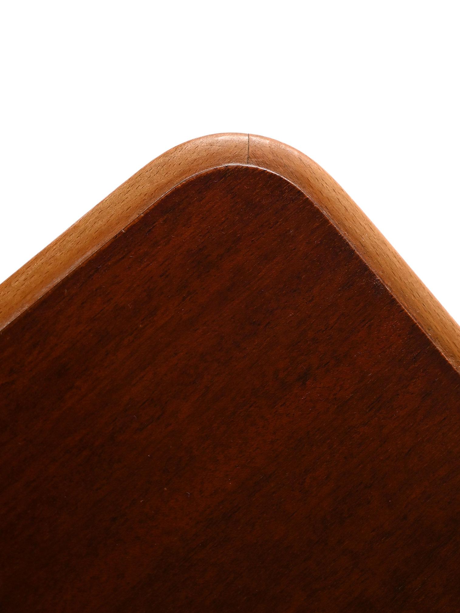 Scandinavian Table de bar en acajou avec base en acier en vente