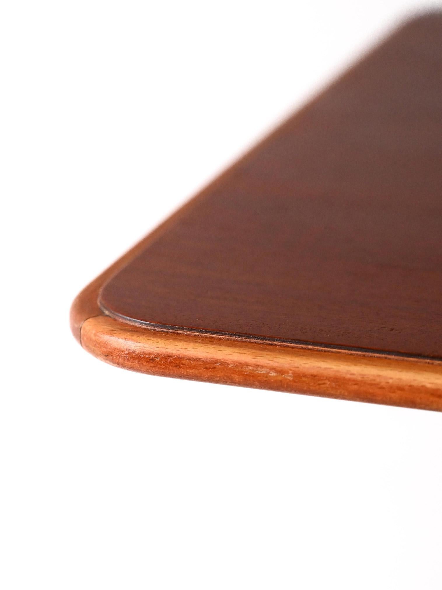 Table de bar en acajou avec base en acier Bon état - En vente à Brescia, IT
