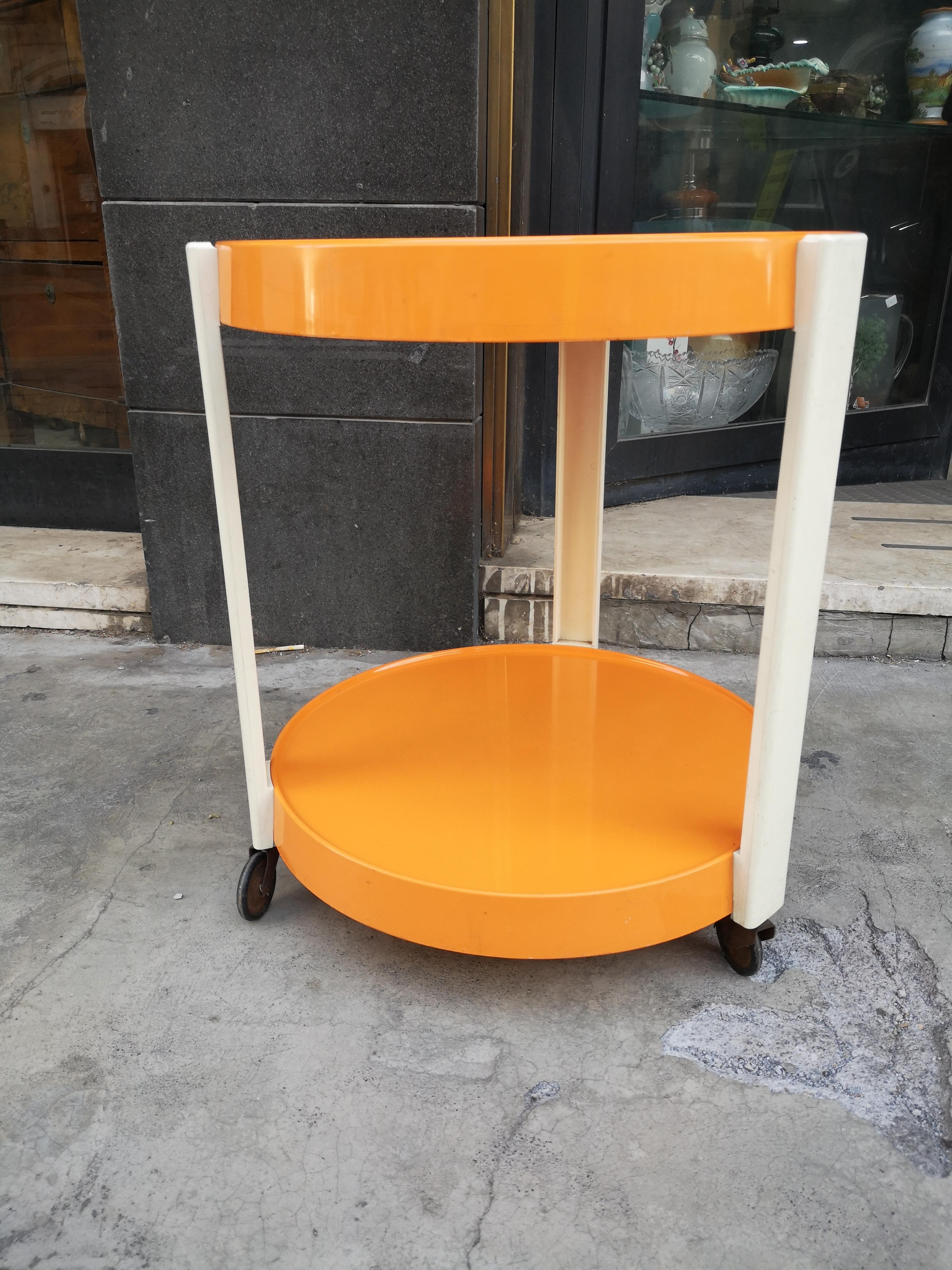 Mobil Age Kastilia 70s Bar Table In Good Condition For Sale In Catania, IT