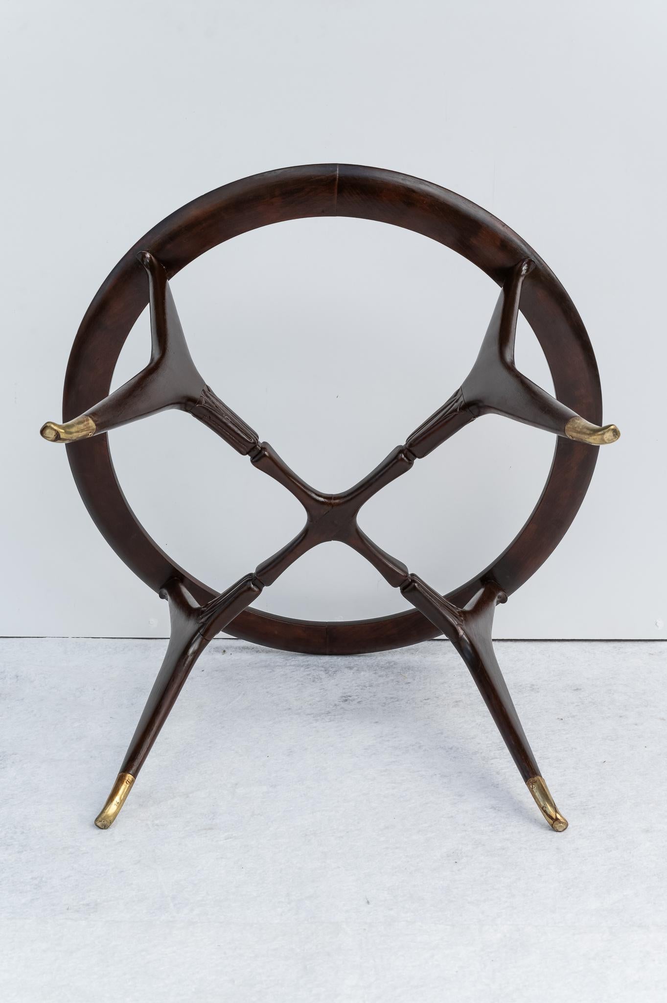 Coffee table, 1950s, Made in Italy.
Very elegant coffee table made of wood and glass. Condition is excellent, may show slight signs of time due to age and use. 
The price of shipping is for the Italian territory, for the islands and for shipping