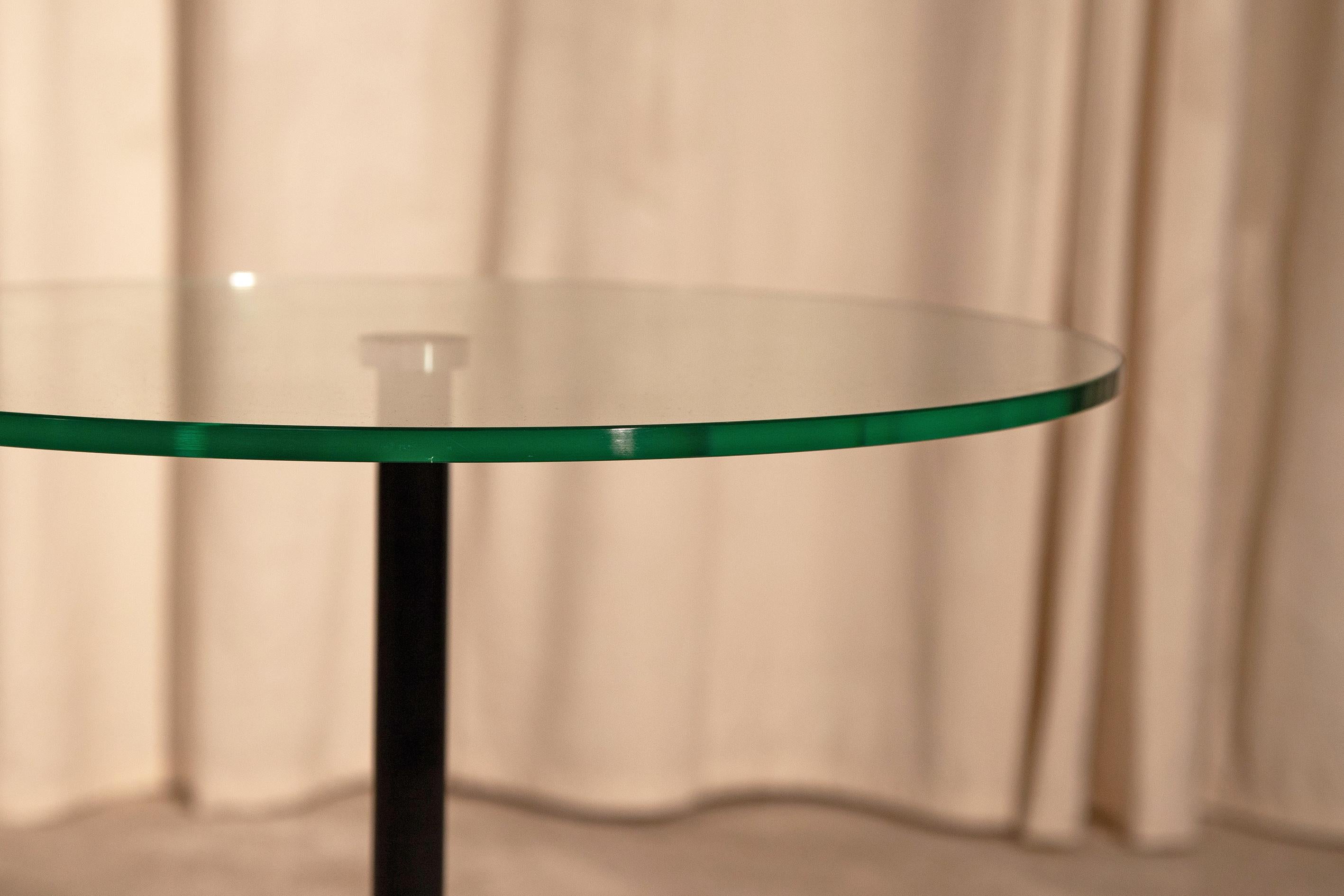Postmoderne Table basse avec base en granit, Italie, années 1980 en vente