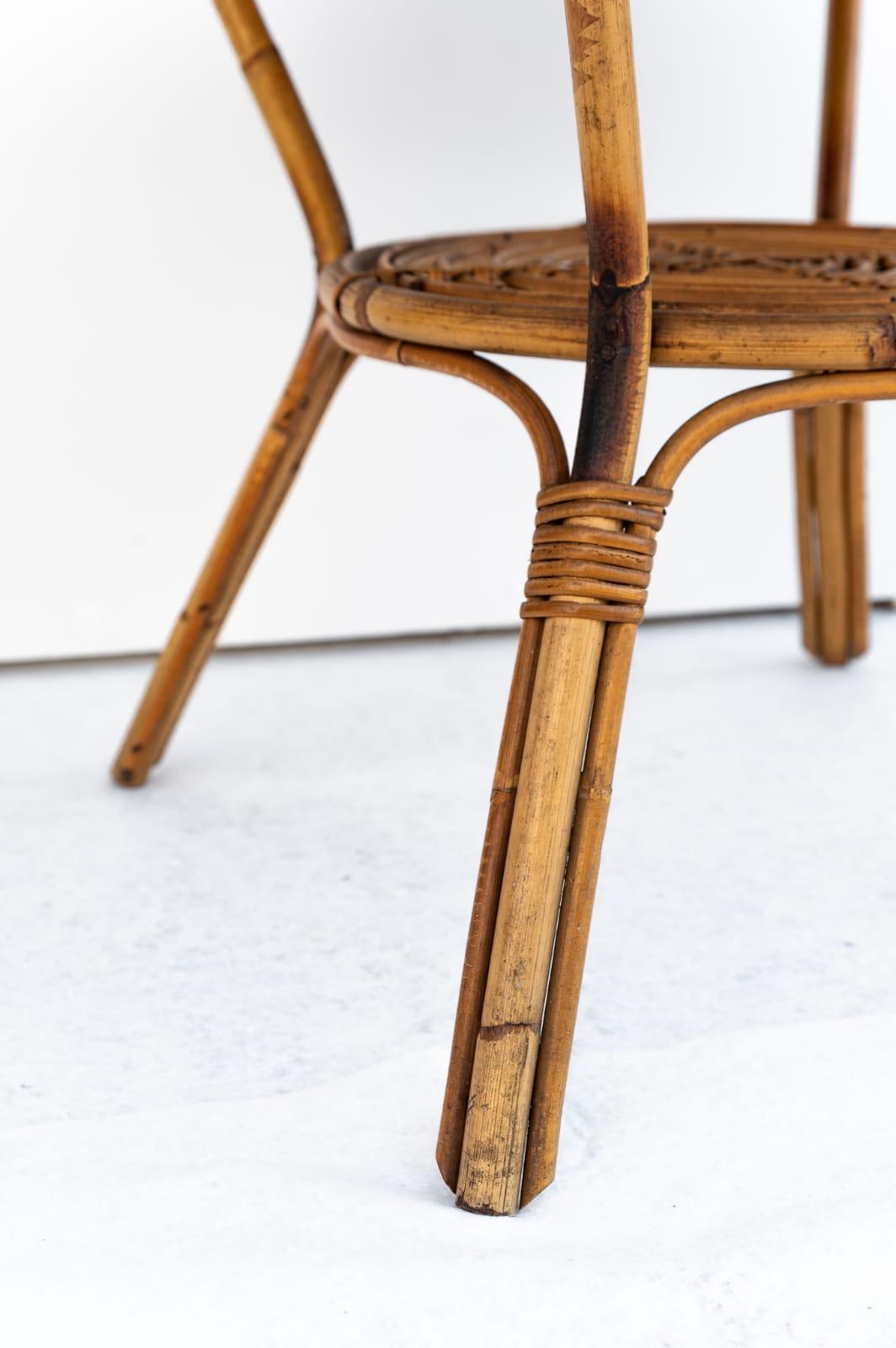 Mid-Century Modern Wicker and bamboo round coffee table, 1970s For Sale