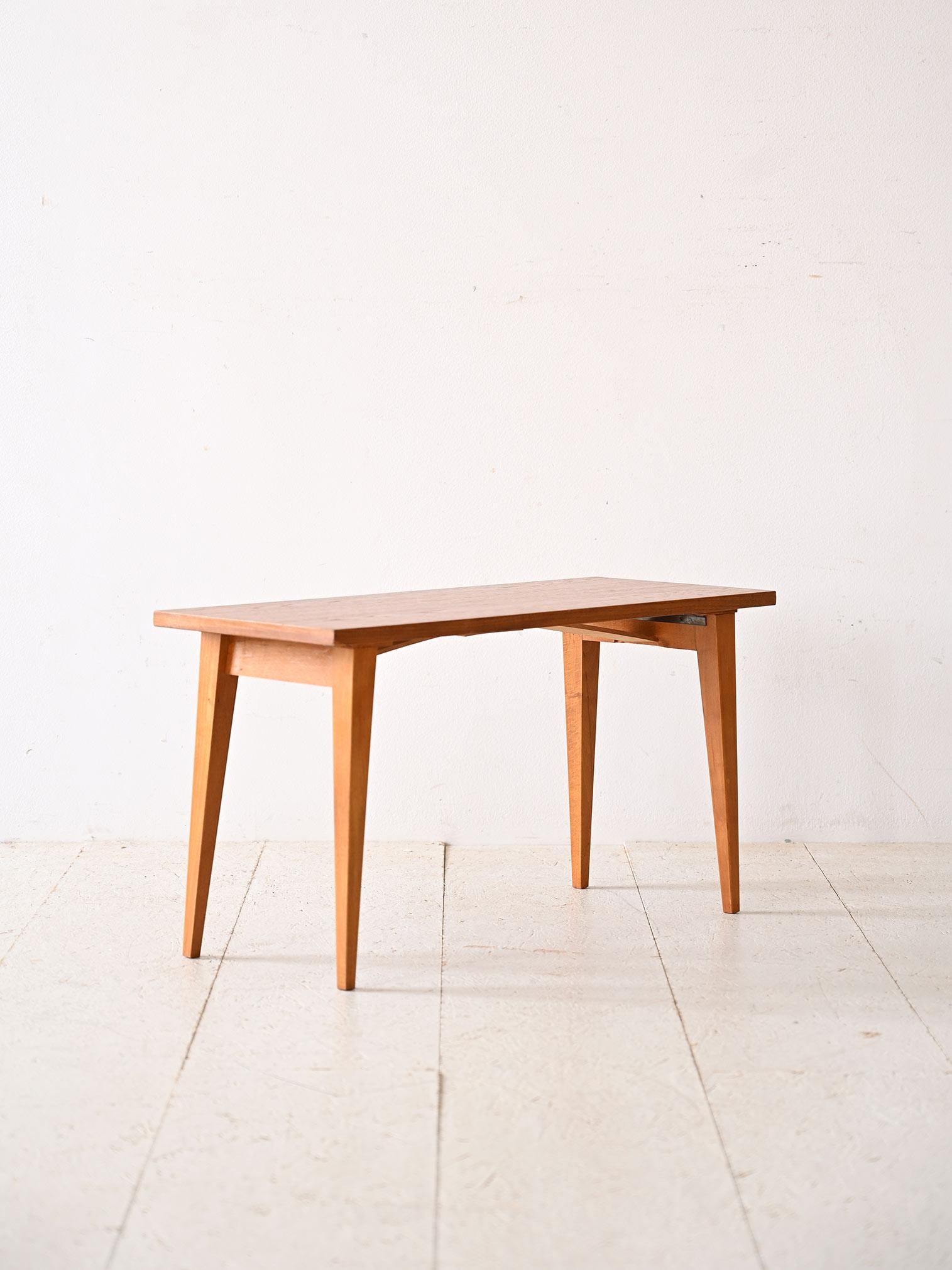 Scandinavian Modern Tavolino da caffè scandinavo in teak