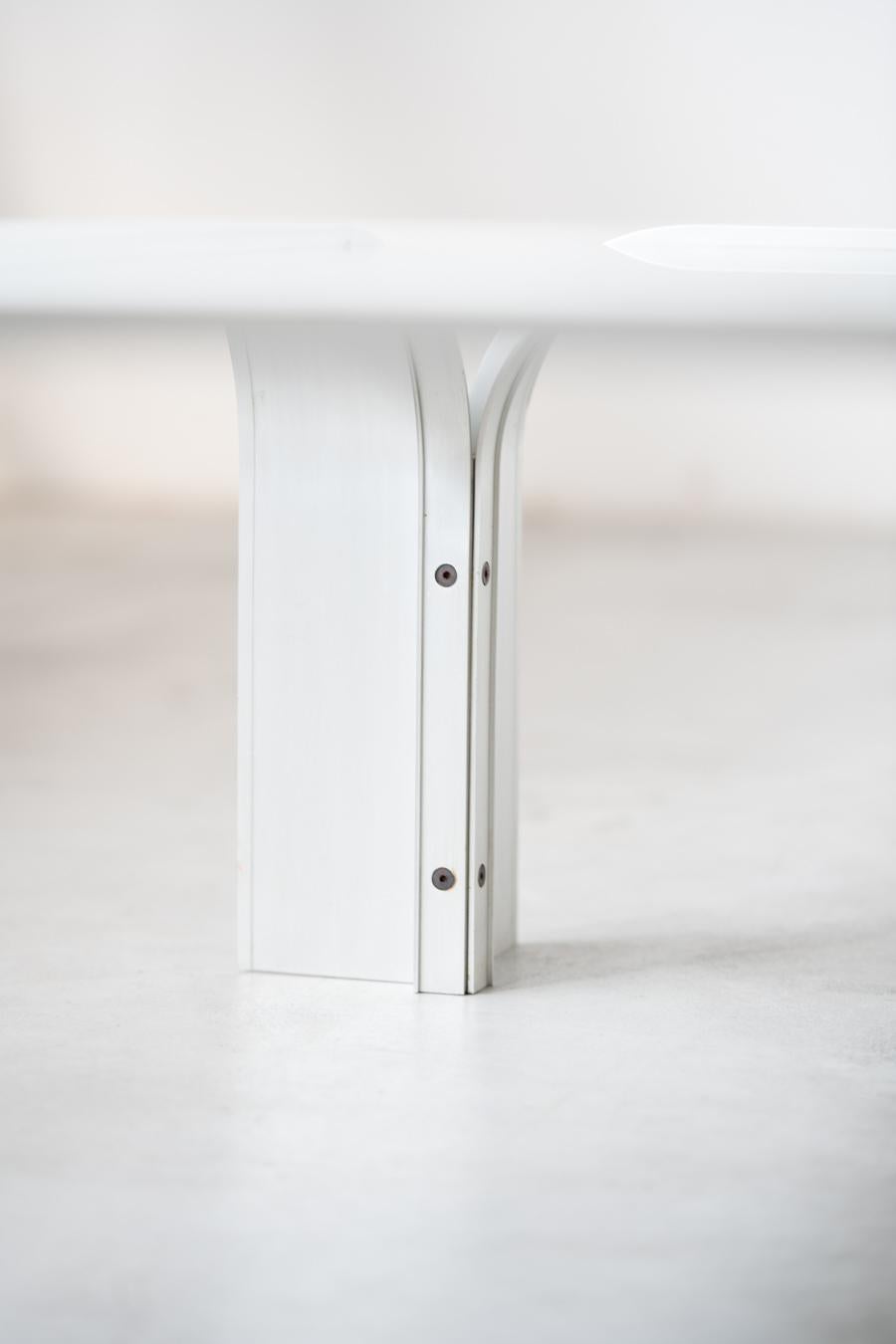 Sculptural coffee table, 1960s/'70s For Sale 7