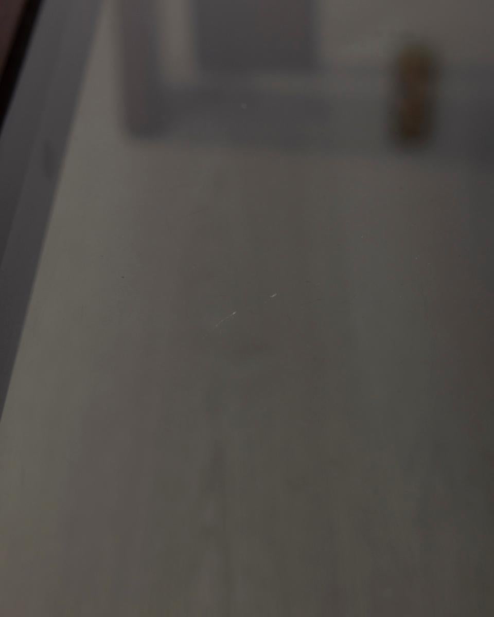 Tavolino da caffè vintage anni '70 in legno e vetro design Afra e Tobia Scarpa finales del siglo XX en venta