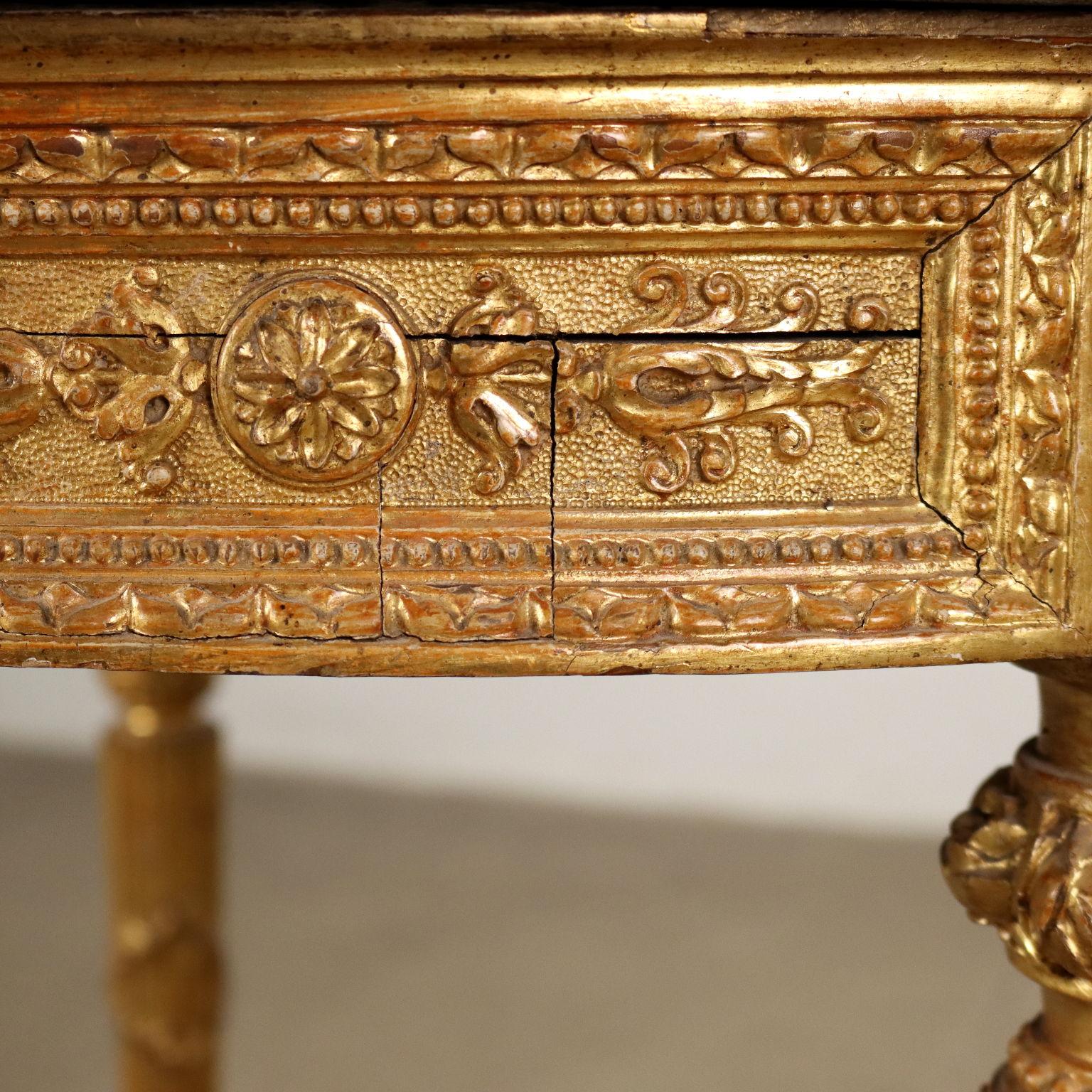 Mid-19th Century Tavolino da Centro Francia Secondo Quarto del XIX Secolo