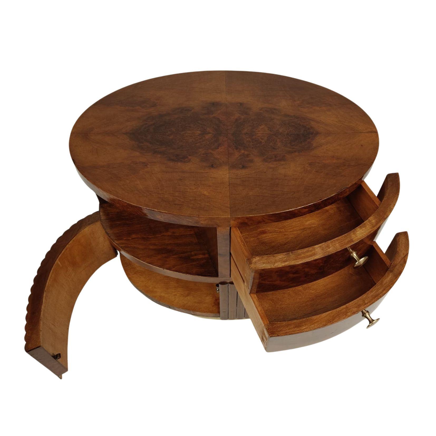 Ovaler Mitteltisch, italienische Herstellung, um 1930/40. Art Deco im Angebot 3