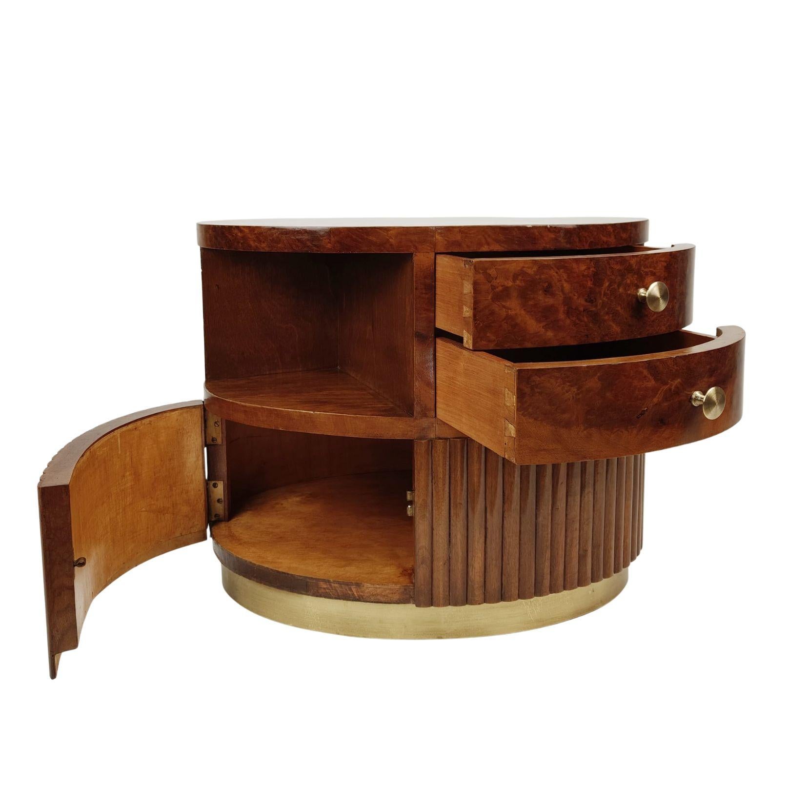 Ovaler Mitteltisch, italienische Herstellung, um 1930/40. Art Deco im Angebot 6