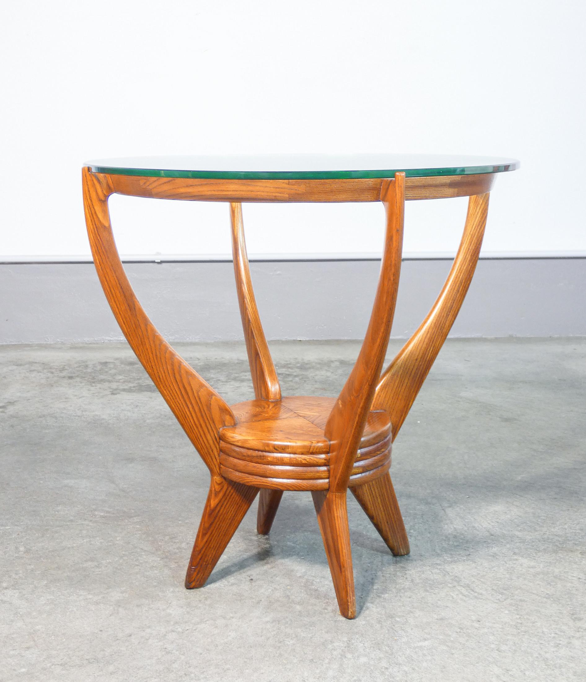Mesa de centro de diseño italiano de los años 40 en madera y tapa de cristal circular Mid-20th Century en venta