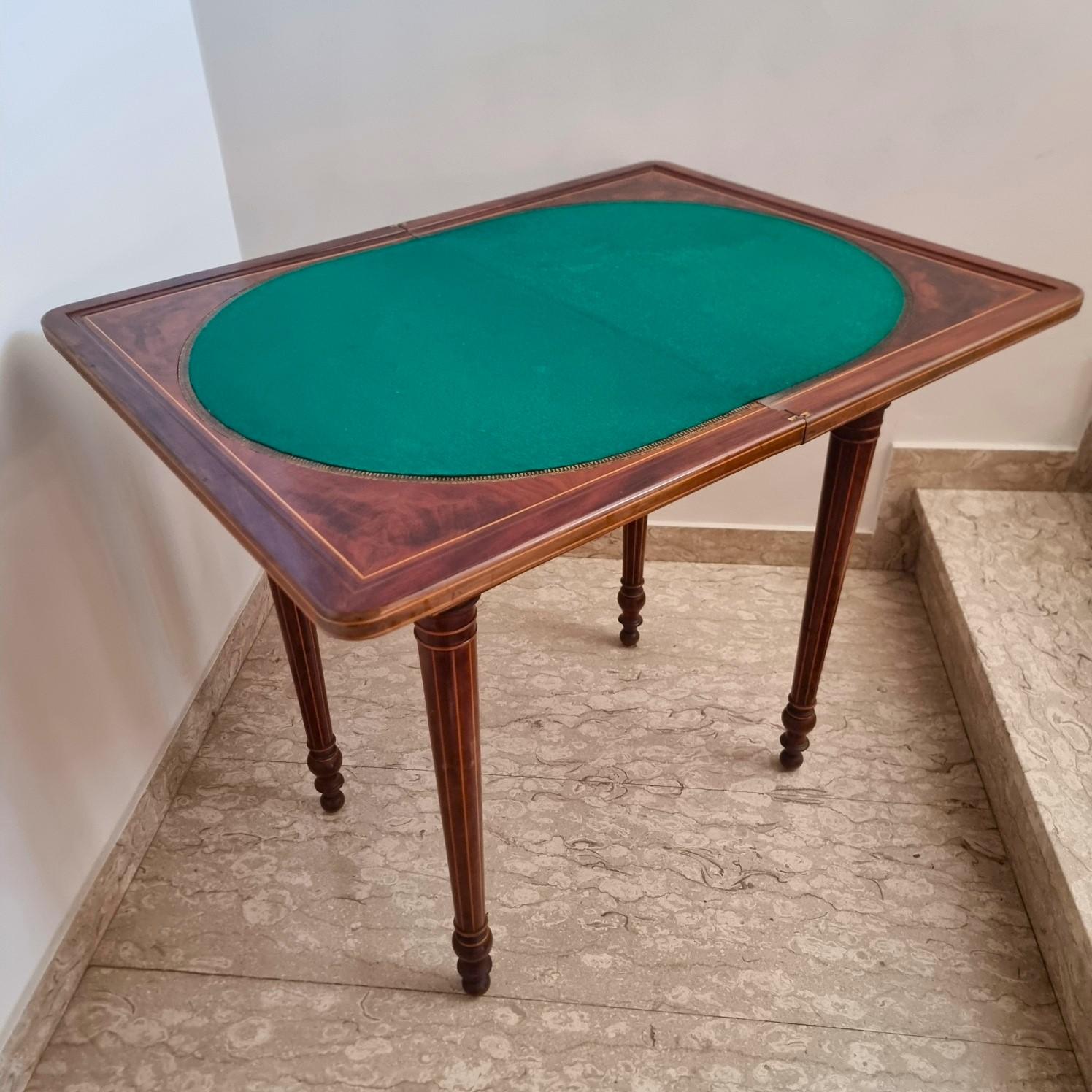 Carlo X 1820 Couchtisch aus Ahorn und Mahagoni mit Intarsien im Angebot 7