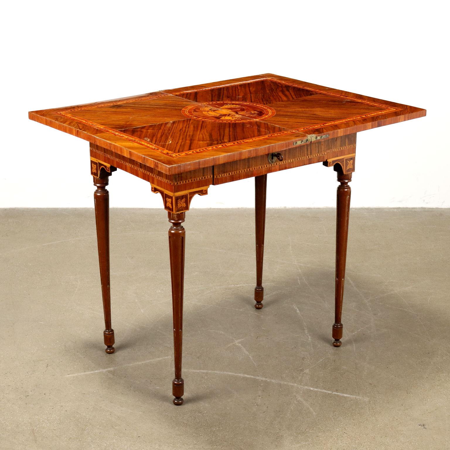 Neoclassical Game Table Italy Ultimo Quarto XVIII In Excellent Condition For Sale In Milano, IT