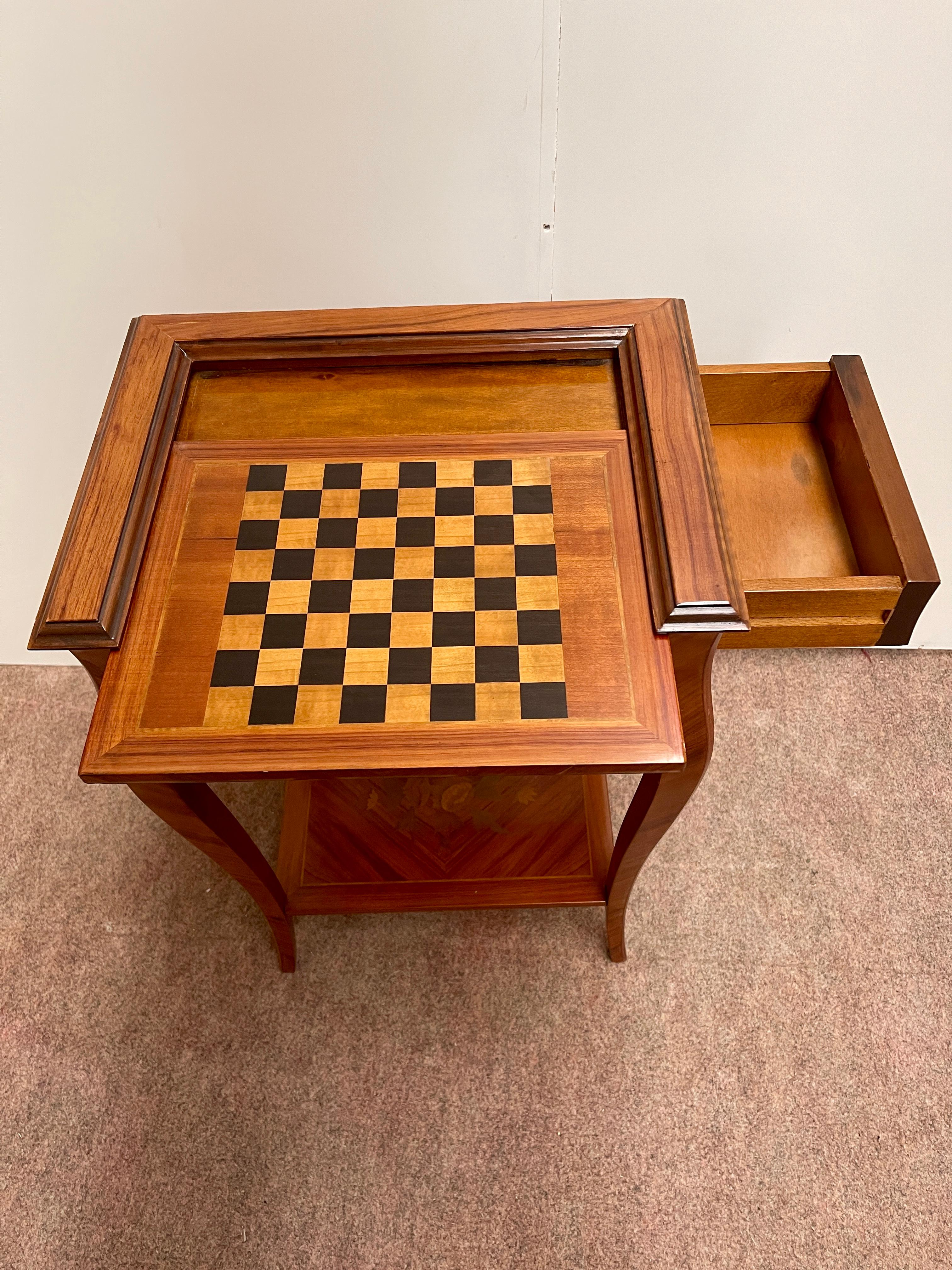 Tavolino da gioco per scacchi in legno Gueridon stile napoleon iii in vendita 5