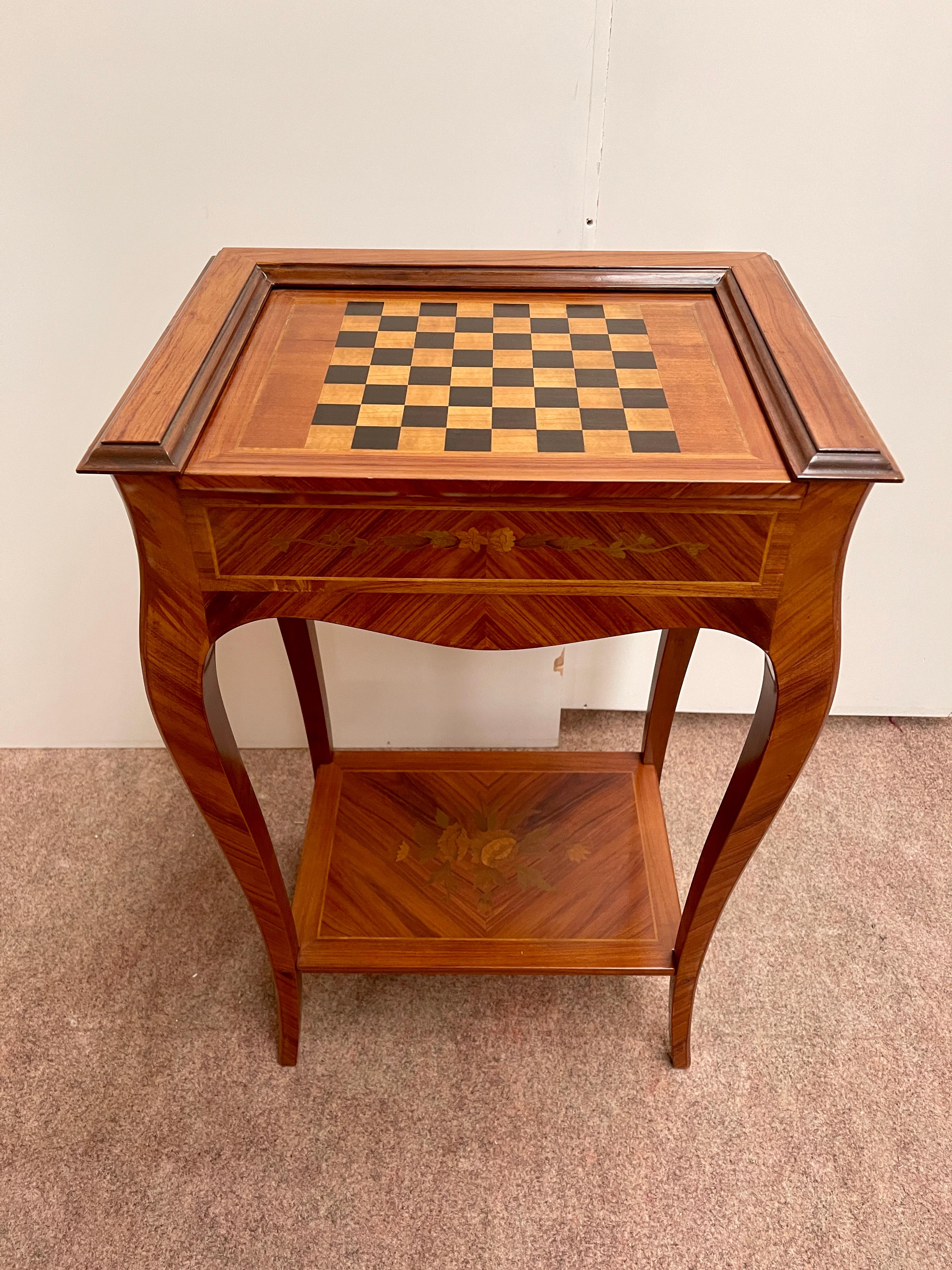 Tavolino da gioco per scacchi in legno Gueridon stile napoleon iii in vendita 6